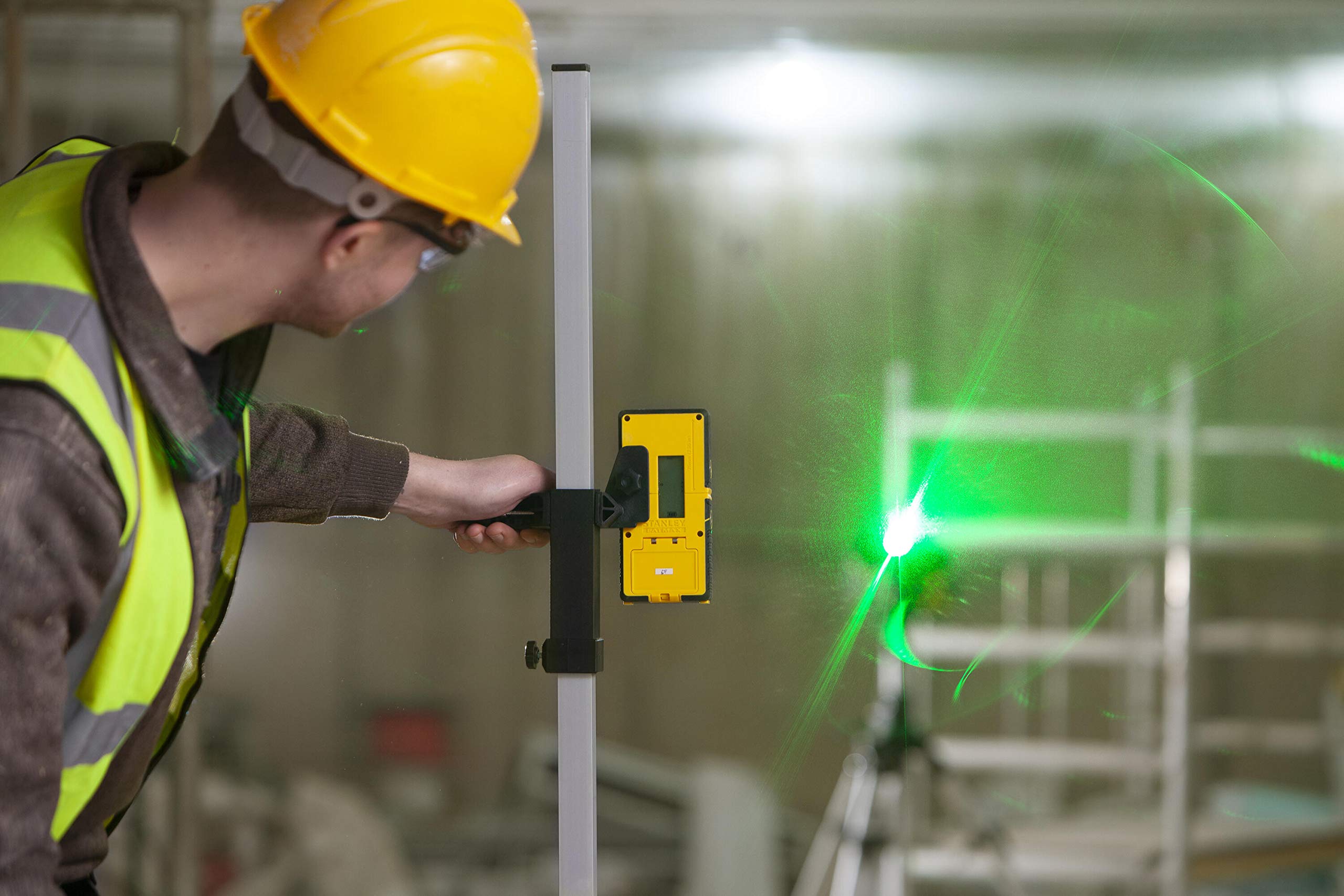 STANLEY FMHT77653-0 FatMax Rotante (per Laser Verde, Ampio Campo di Lavoro: Ø 600 m, Raggio 300 m, 2 Livelli di precisione, Finestra Ricevitore Extra Large, Nero/Giallo, Radius