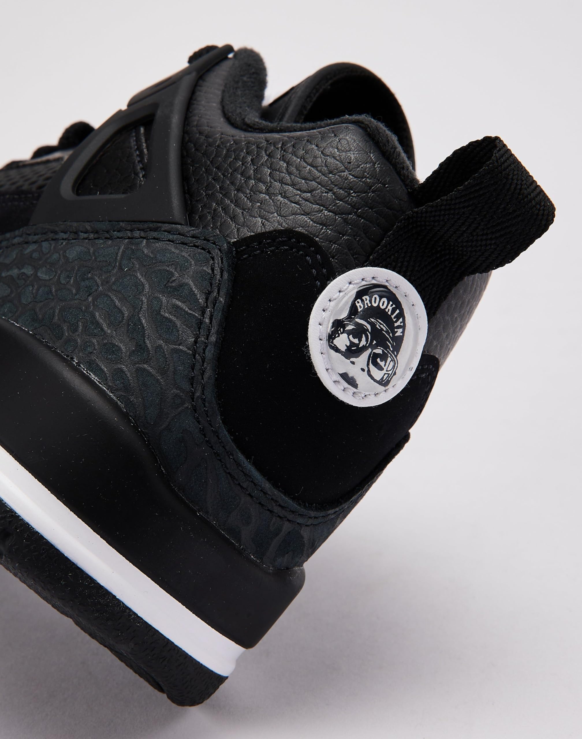 Jordan Spizike Low Grade-School (nero)