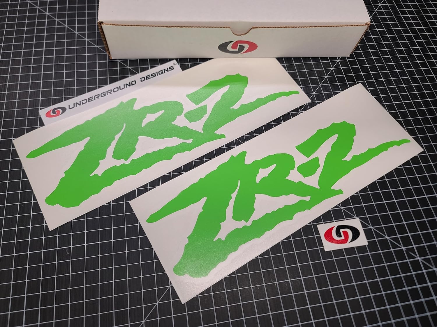 ZR2 Decals (2pk) Truck Bed Fender ZR-2 Stickers Fits 1994-2005 S10 Sonoma Blazer Tracker 4x4 Select Colors: (Gloss Black & Red '2')