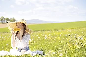 Amazon.co.jp: 乃木坂46 渡辺みり愛1st写真集『消極的な華やかさ