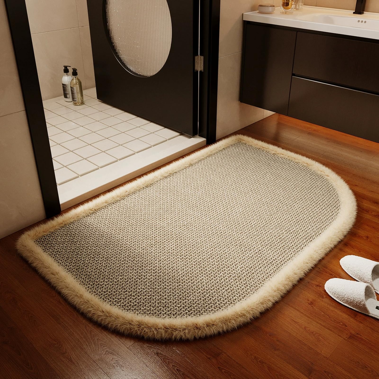 GIBZ Tappetino da Bagno a Semicerchio 50x80cm Tappeto in Tessuto Marrone | per Vasca da Bagno, ad Asciugatura Rapida, Lavabile e Facile da Pulire, con Sottofondo in Gomma Antiscivolo, Morbido