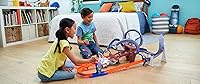 Vista 2 de Conjunto de pista de coche de juguete Hot Wheels, pista de carreras de telarañas de Spider-Man de RacerVerse, carrera competitiva con 2 vehículos
