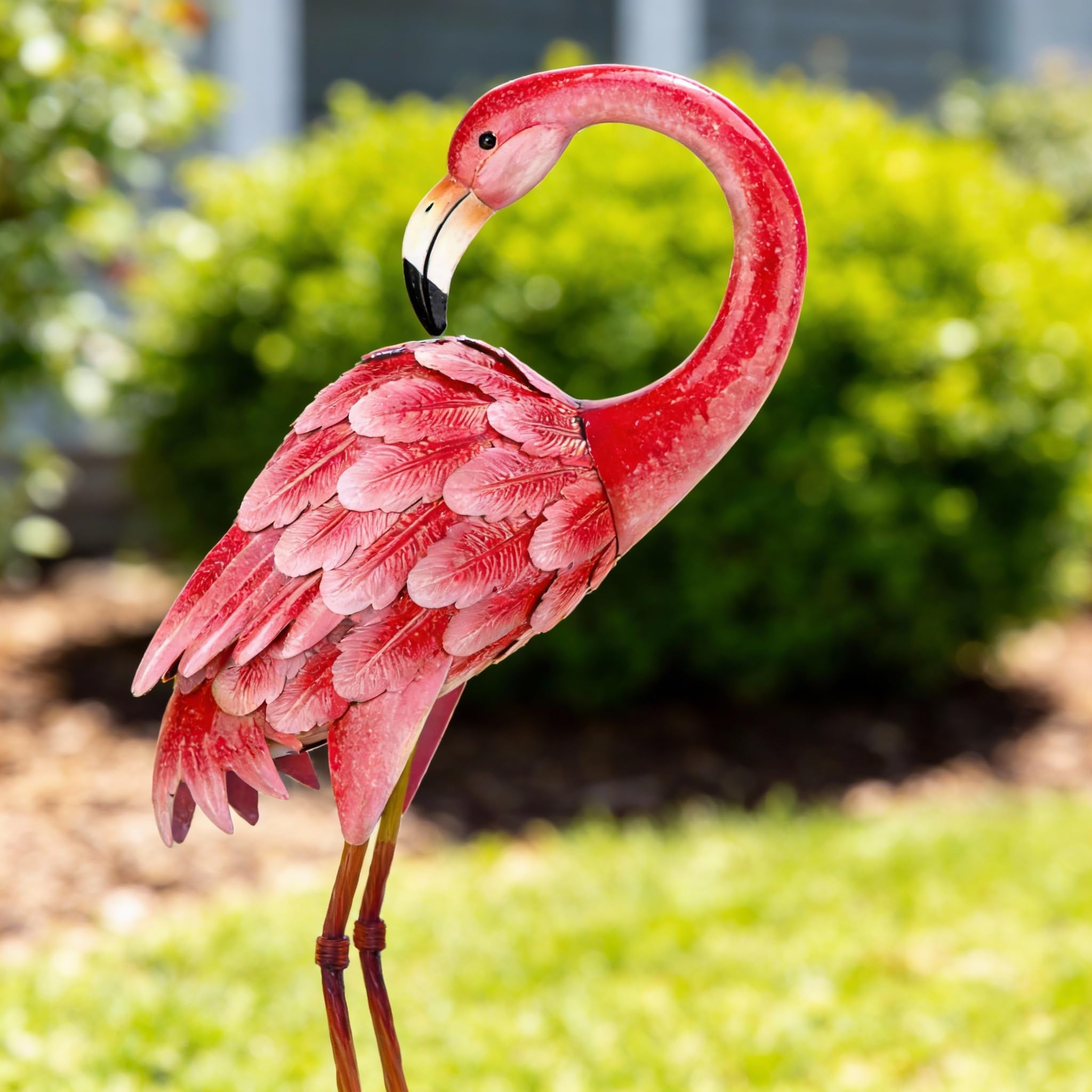 Shorayn Garden Statues Flamingo Sculptures Metal Yard Art, Pink Bird Art Outdoor Backyard Decor Patio Lawn Porch Ornament Flamingo Yard Decoration
