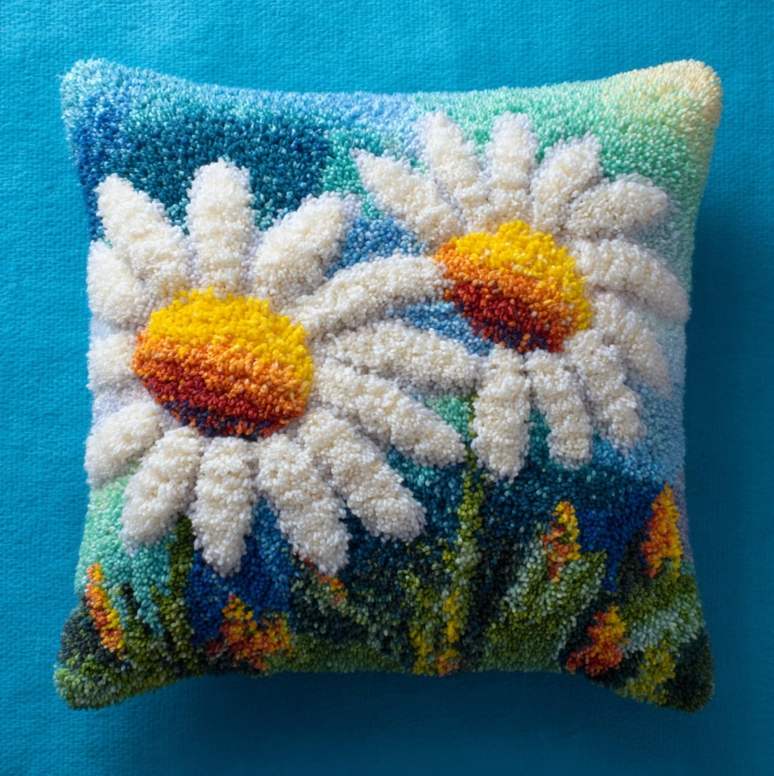 AxiangziK Latch Hook Pillow Kit,White Daisies Easy Crochet Needlework Cushion,DIY Cushion Cover Craft Set Suitable for Sofa,Armchair & Home Interior Decor