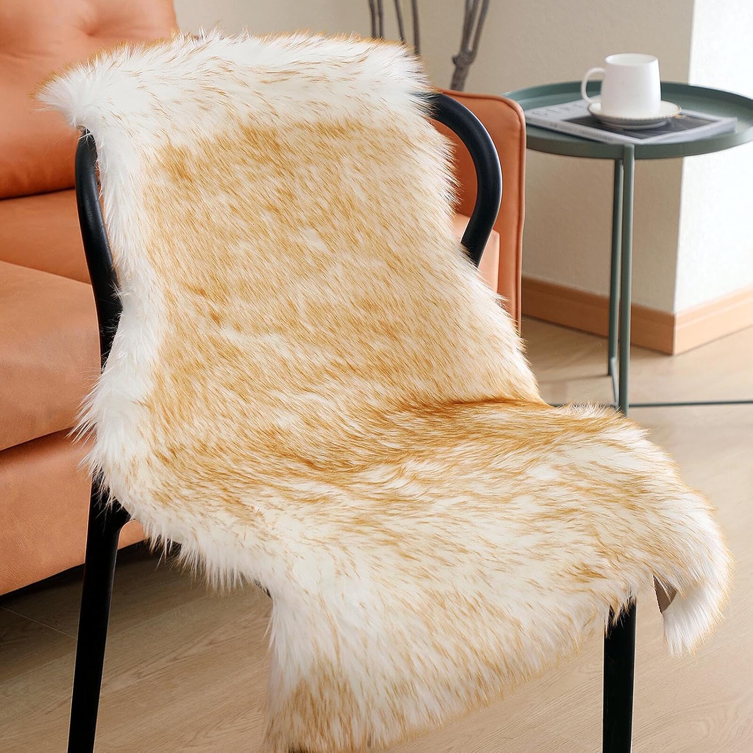 JXLOULAN Soft Faux Fur Sheepskin Rug Gradient Brown 60x90 cm, Fluffy Area Rug Machine Washable for Bedroom, kids room, Living Room, Nursery Décor — image 1