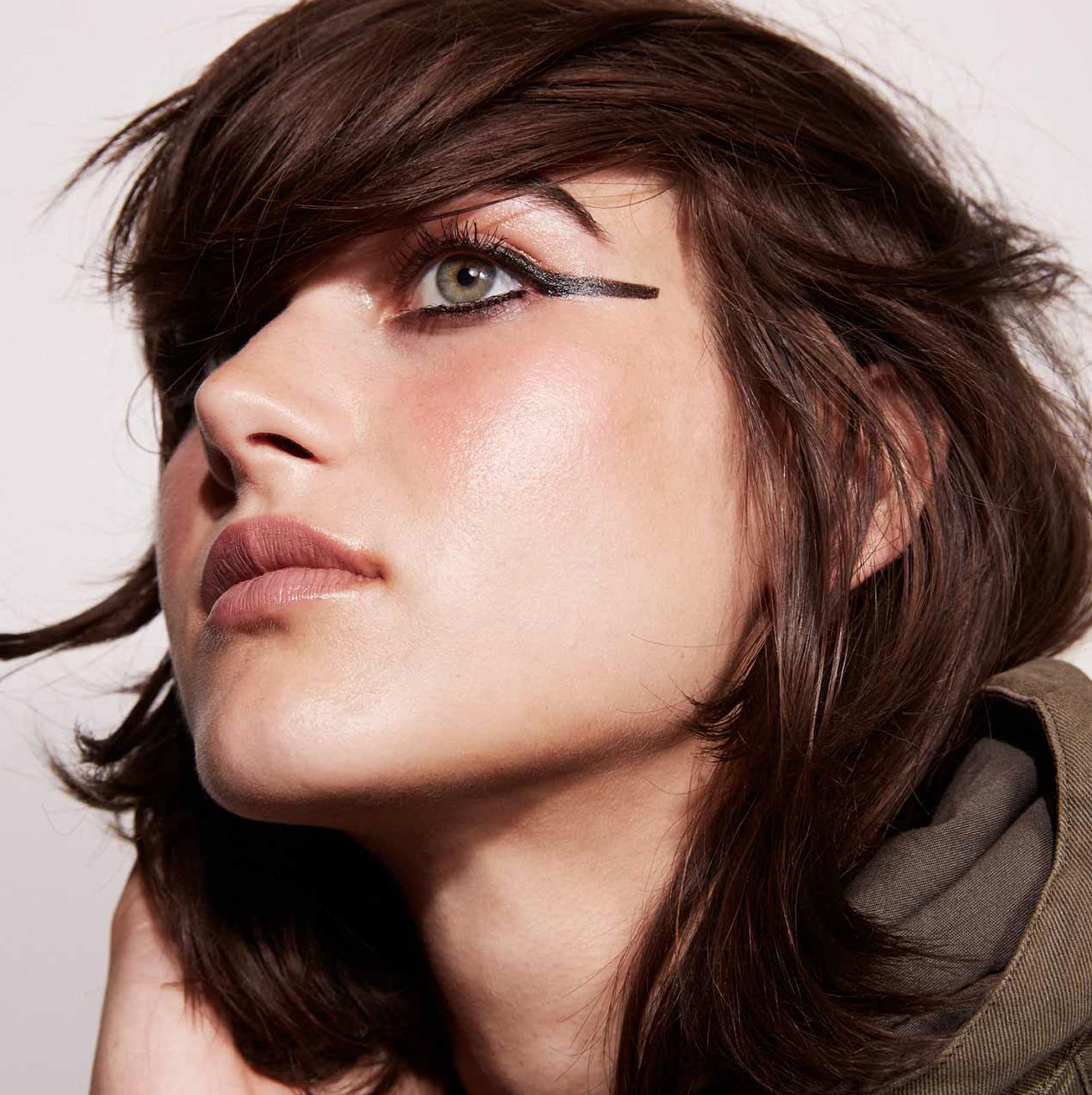 Jillian Dempsey Kôhl - Delineador de ojos natural, resistente al agua, sin pruebas en animales, con smudger integrado