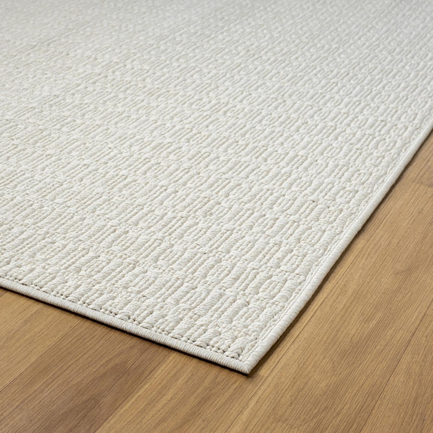 LUXE WEAVERS Vida Collection 1267 Cream 2x3 Modern Geometric Area Rug