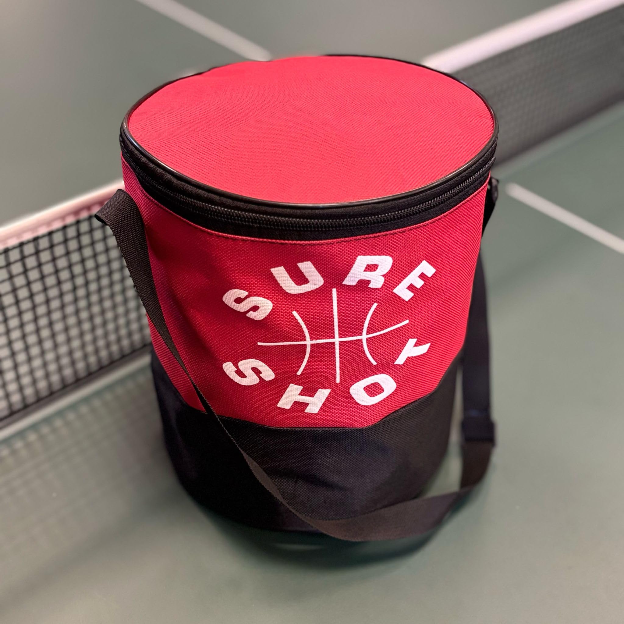 Sure Shot Matthew Syed Pelotas de Ping Pong – Paquete de 120 Unidades en Tambor de Transporte de Tela roja