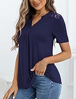 Vista 4 de Blusa OmicGot para mujer de talla grande, blusa henley con estampado floral, casual y con vuelo