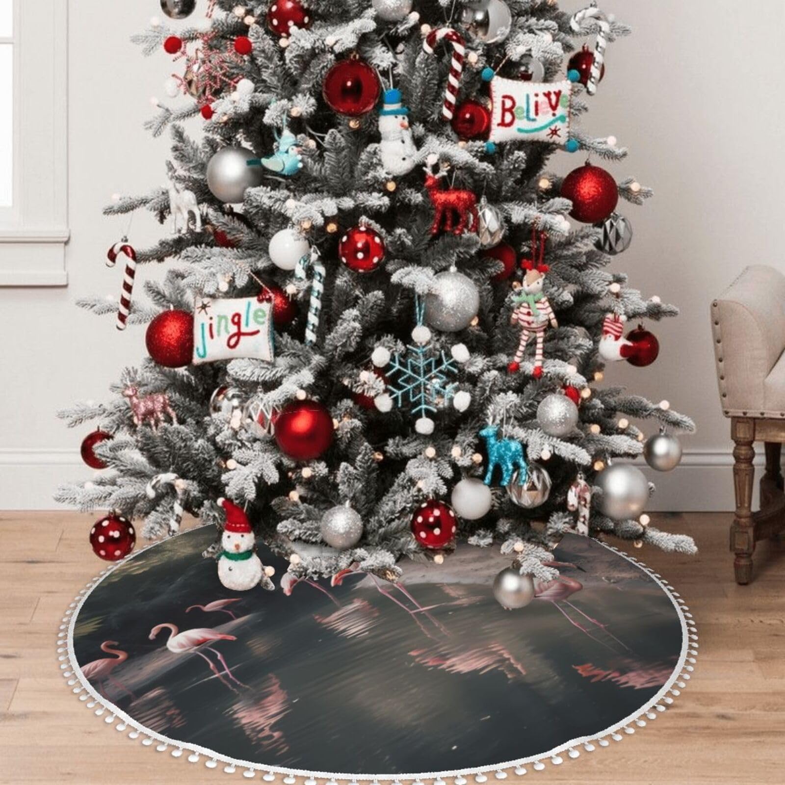 Jupe de sapin de Noël à pompons pour décorer votre salon au réveillon