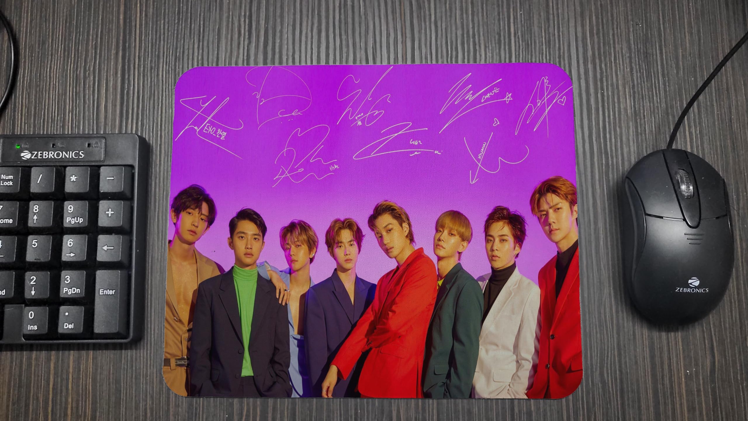 Credit Merchandise| EXO with Signatures Kpop Group Mouse Pad (23 x 19 cm)
