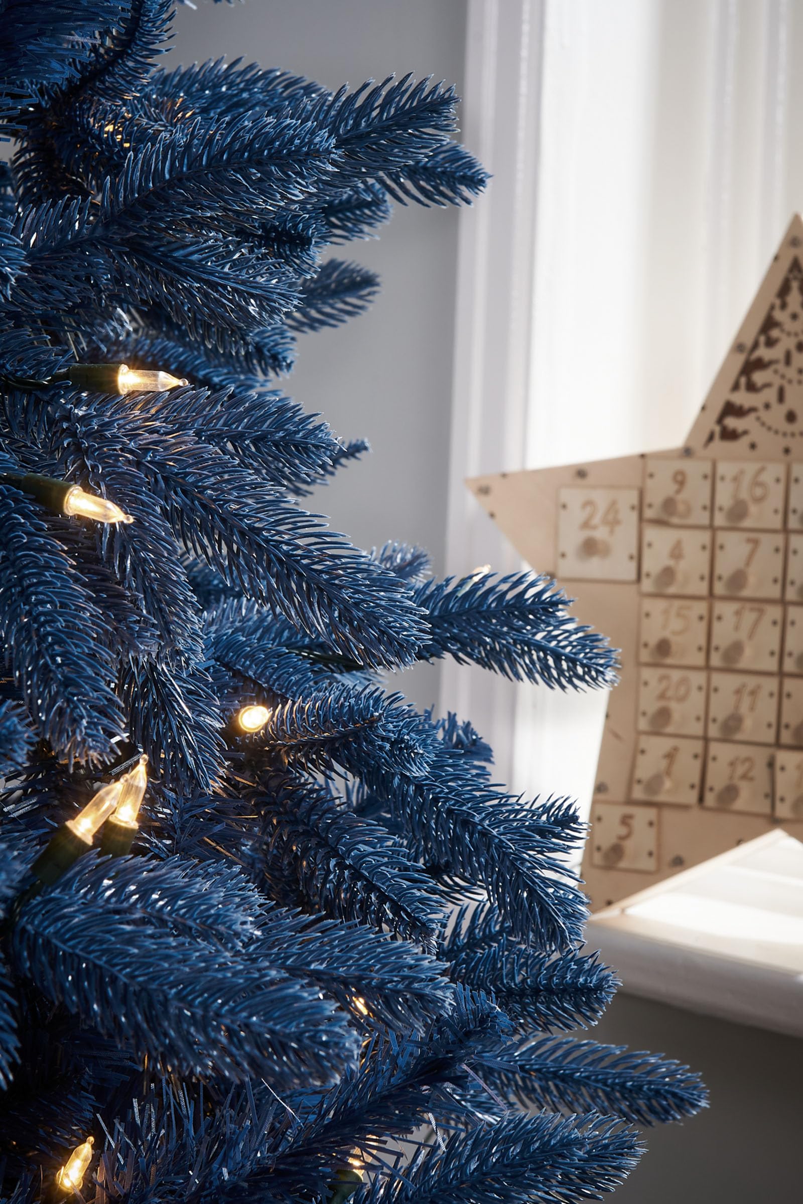 Pre-Lit Sapphire Blue Christmas Tree, 280 Warm White LED Lights