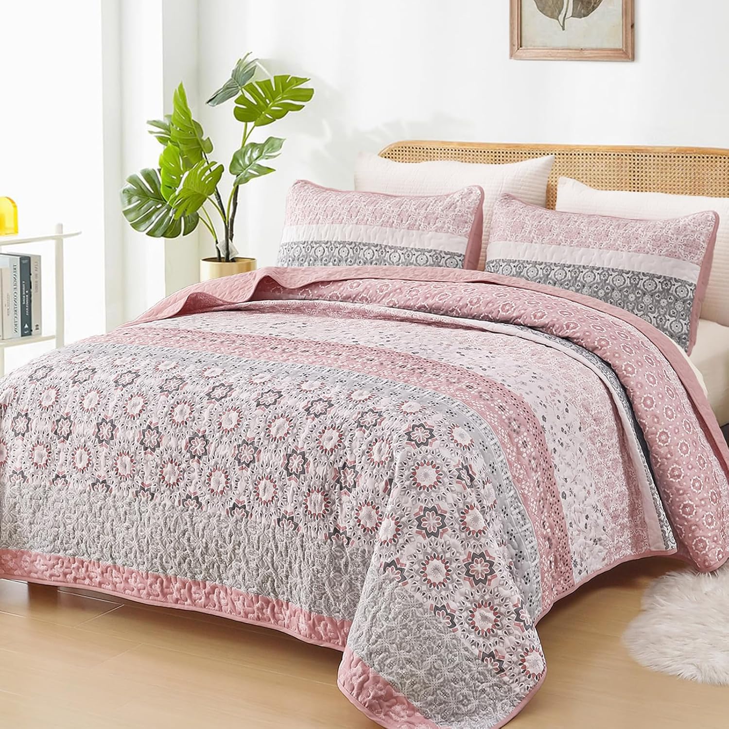 WONGS BEDDING Boho Quilt Set Queen, Bohemian Pink Striped Patchwork Bedspread Coverlet Set with 2 Pillowcases,Lightweight Microfiber Floral Bedding Set 96"×90"