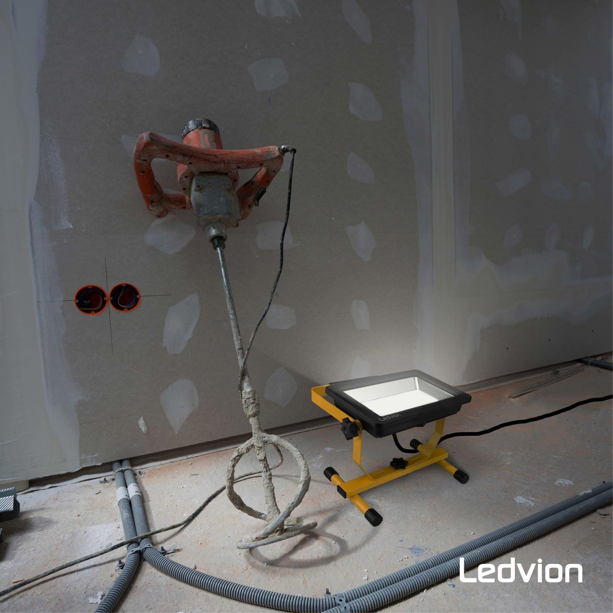 Ledvion Projecteur de chantier LED 100W etanche IP65