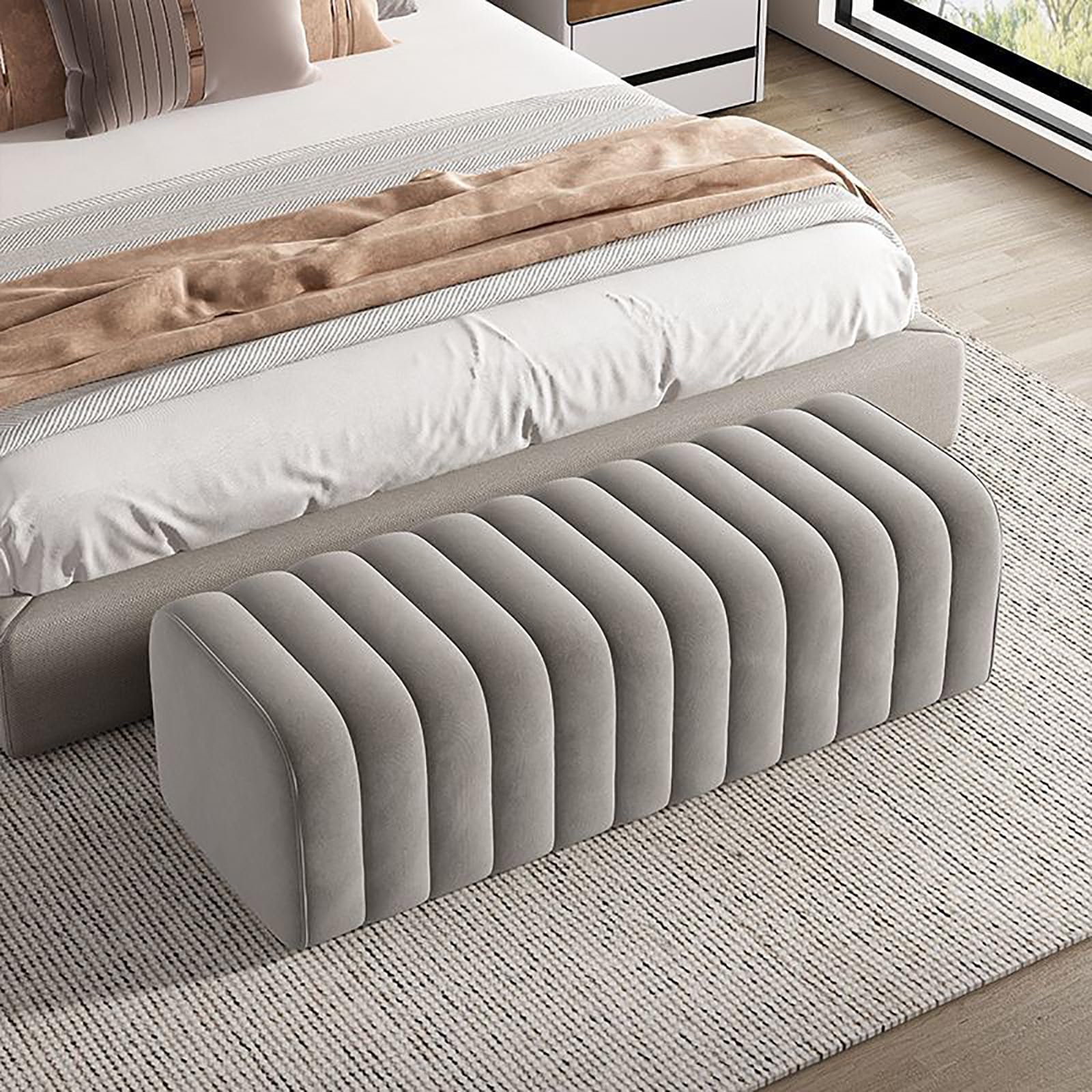 Repose-pieds en velours gris | Optimisez l'espace de votre chambre