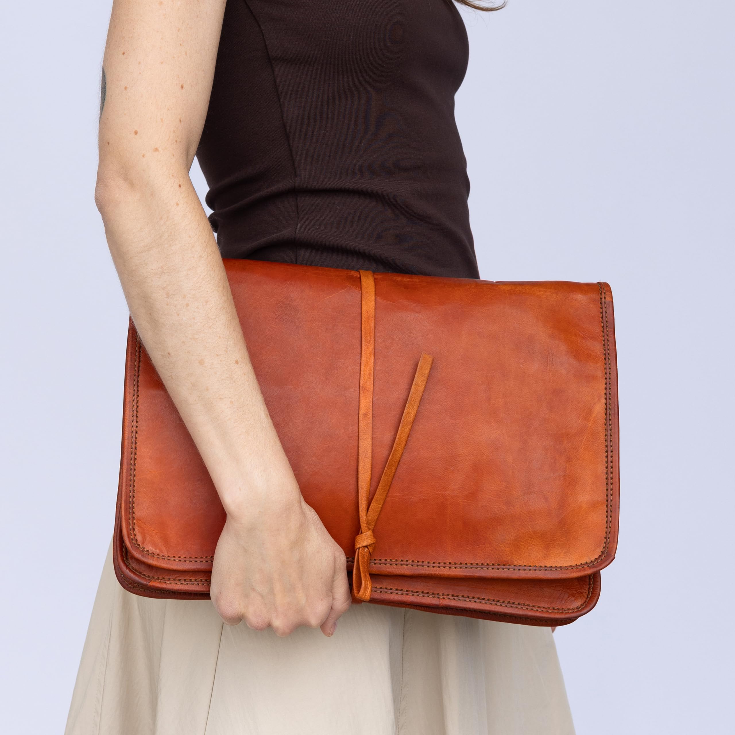 Gusti Funda vintage para portátil 13"se adapta a MacBook Pro - Marrón…