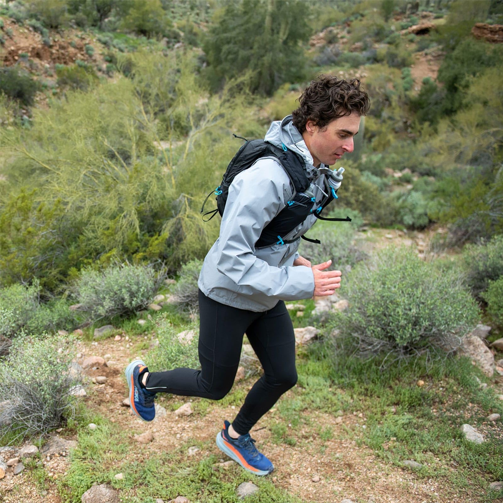 Amazon.com : Ultimate Direction Adventure Vest Men's Hydration and