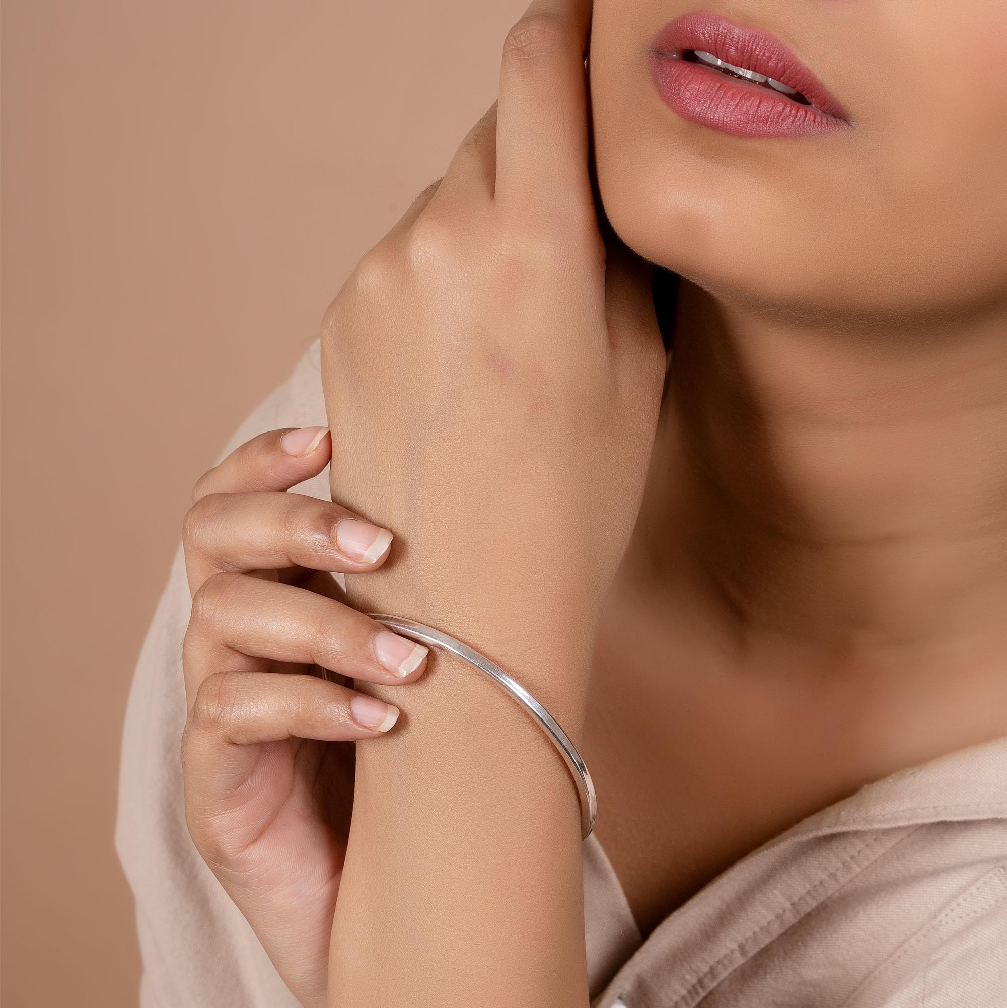 Bling Jewelry Bracciale Rigido Semplice E Personalizzato Con Bordo Piatto In Argento Sterling .925 Lucido Da 3 Mm Adatto Per Sovrapposizioni E Impilamenti Per Donne E Adolescenti Personalizzabile