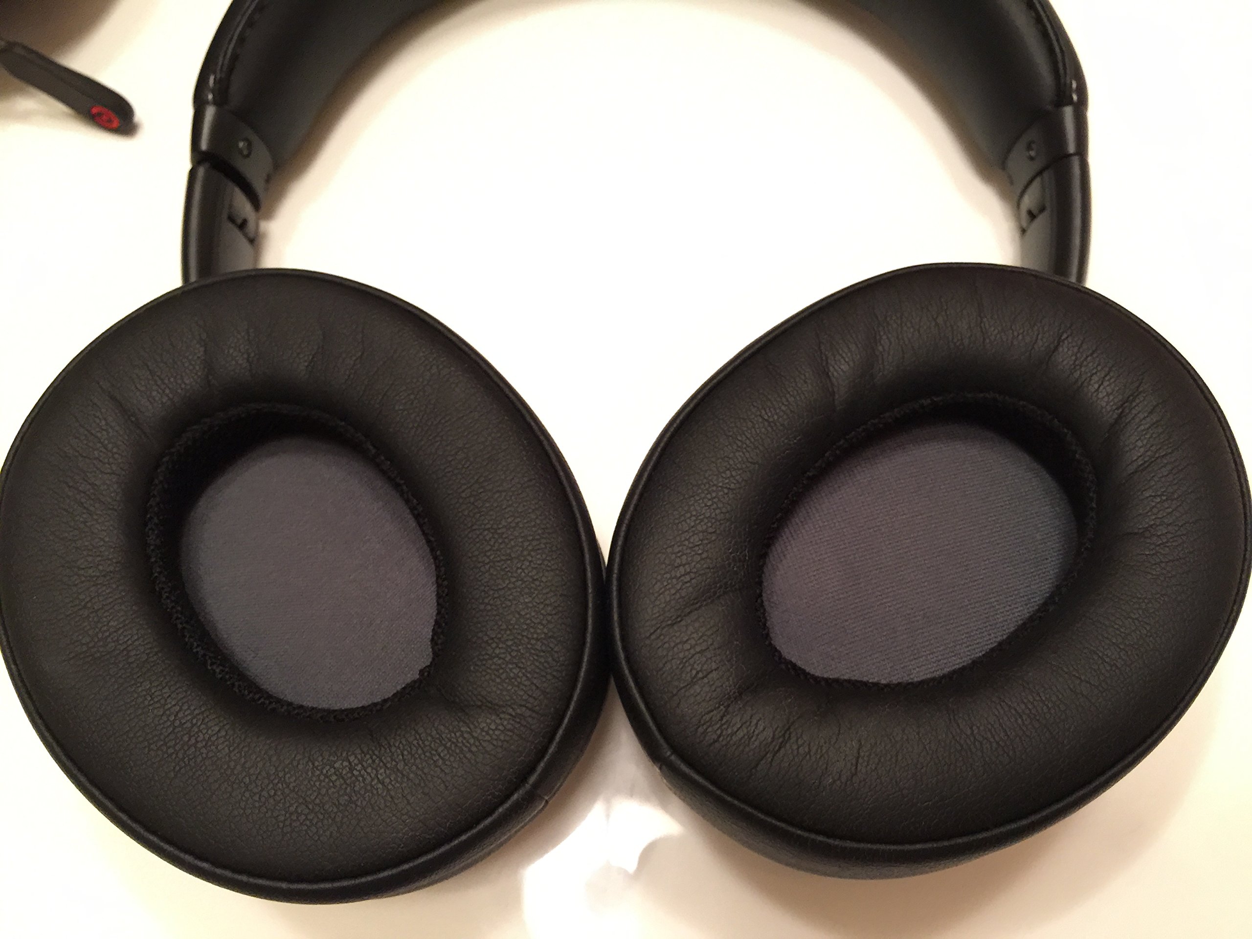 Fones de ouvido Beats Executive Over-Ear (preto) da Dr. Dre