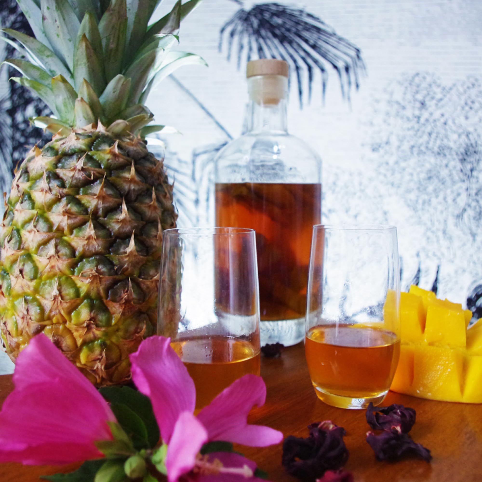 OYA - Coffret Rhum Arrangé Dégustation - Kit Cadeau Rhum avec 1 Bouteille 75cl, 4 Préparations Artisanales et Livret Cocktails - Idée Cadeau Anniversaire Homme, Fête des Pères