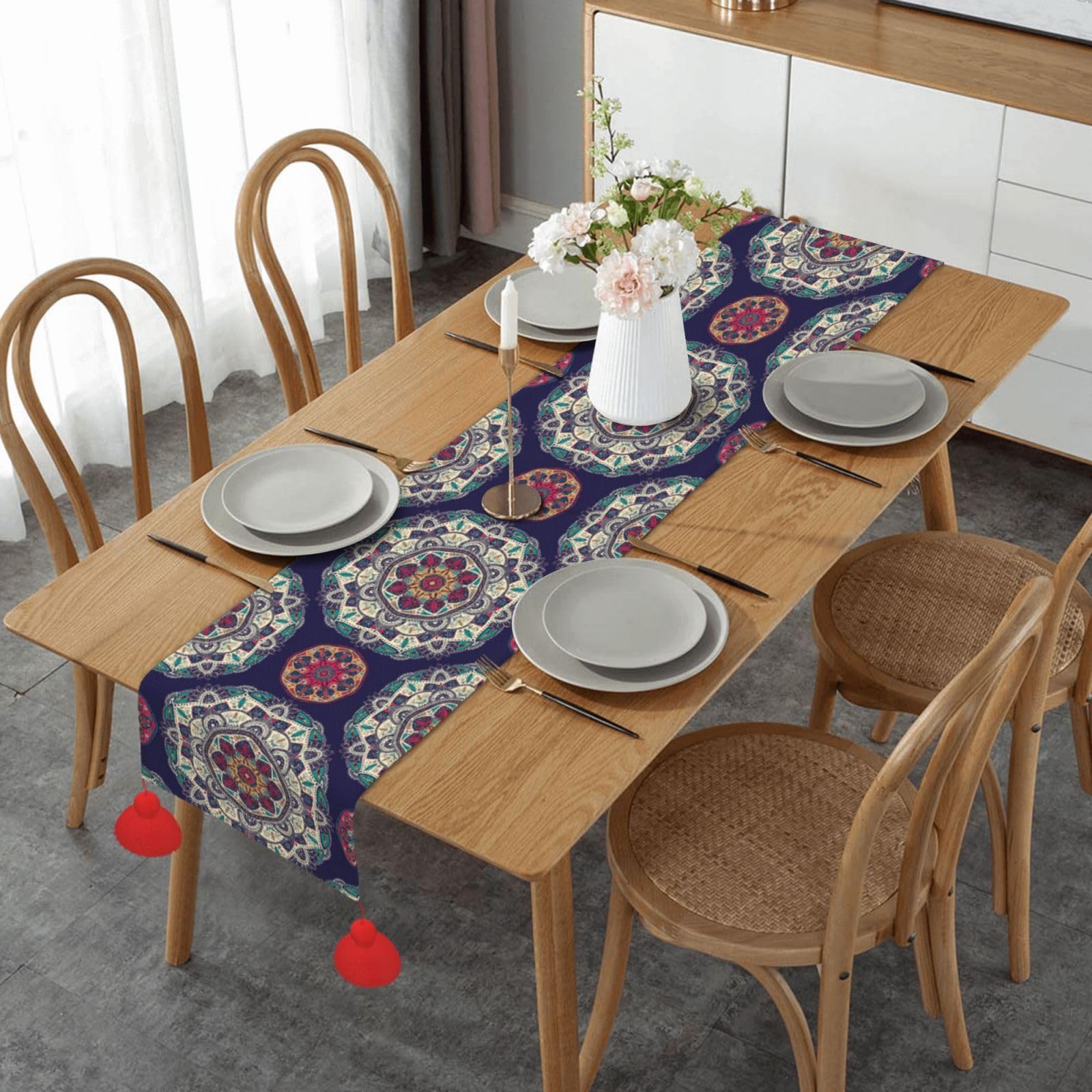 Chemin de table de Noël bohème avec fleurs ethniques pour décorations de Noël intérieur extérieur