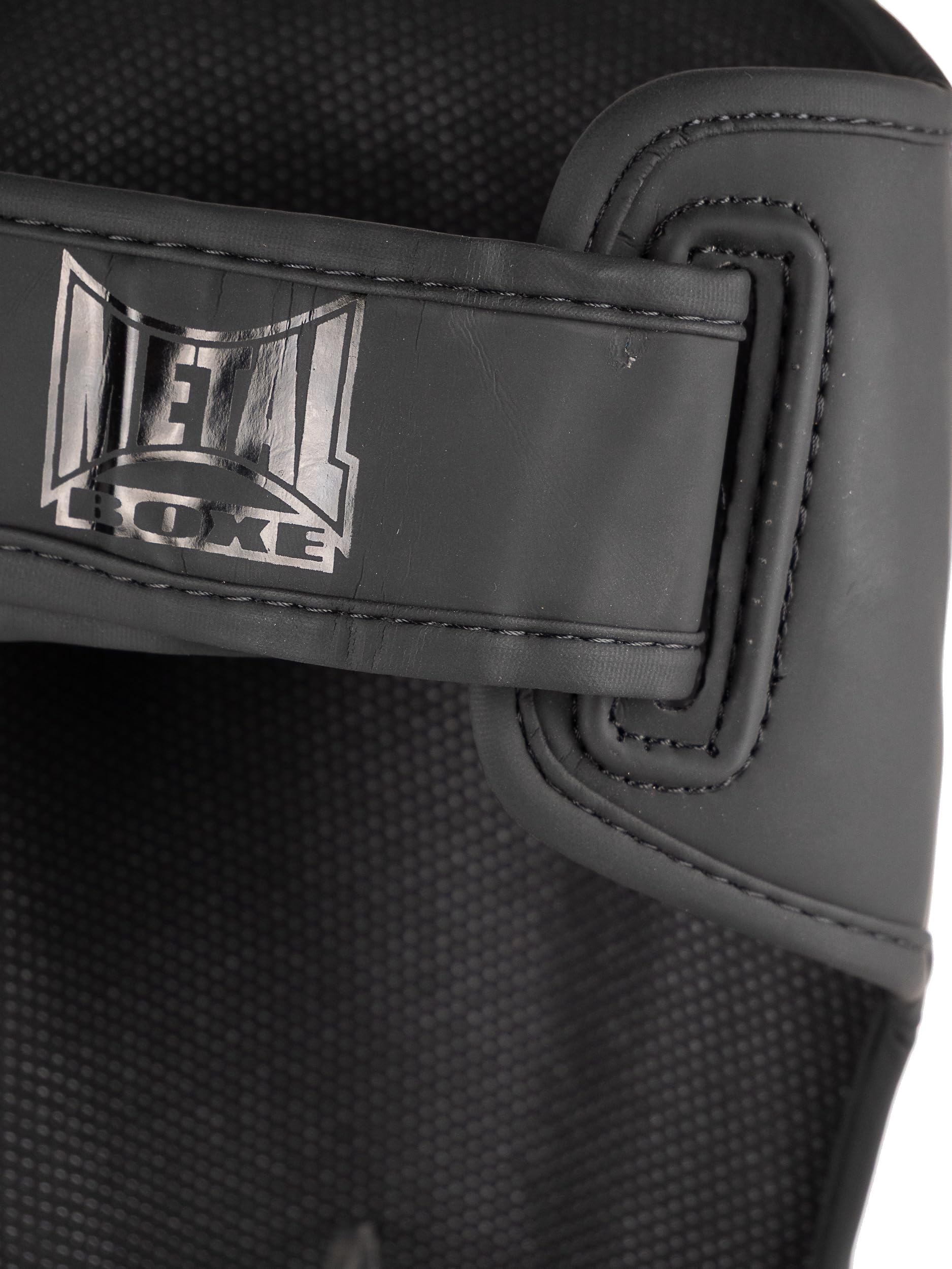 METAL BOXE Protège-Tibias/Pieds Blade