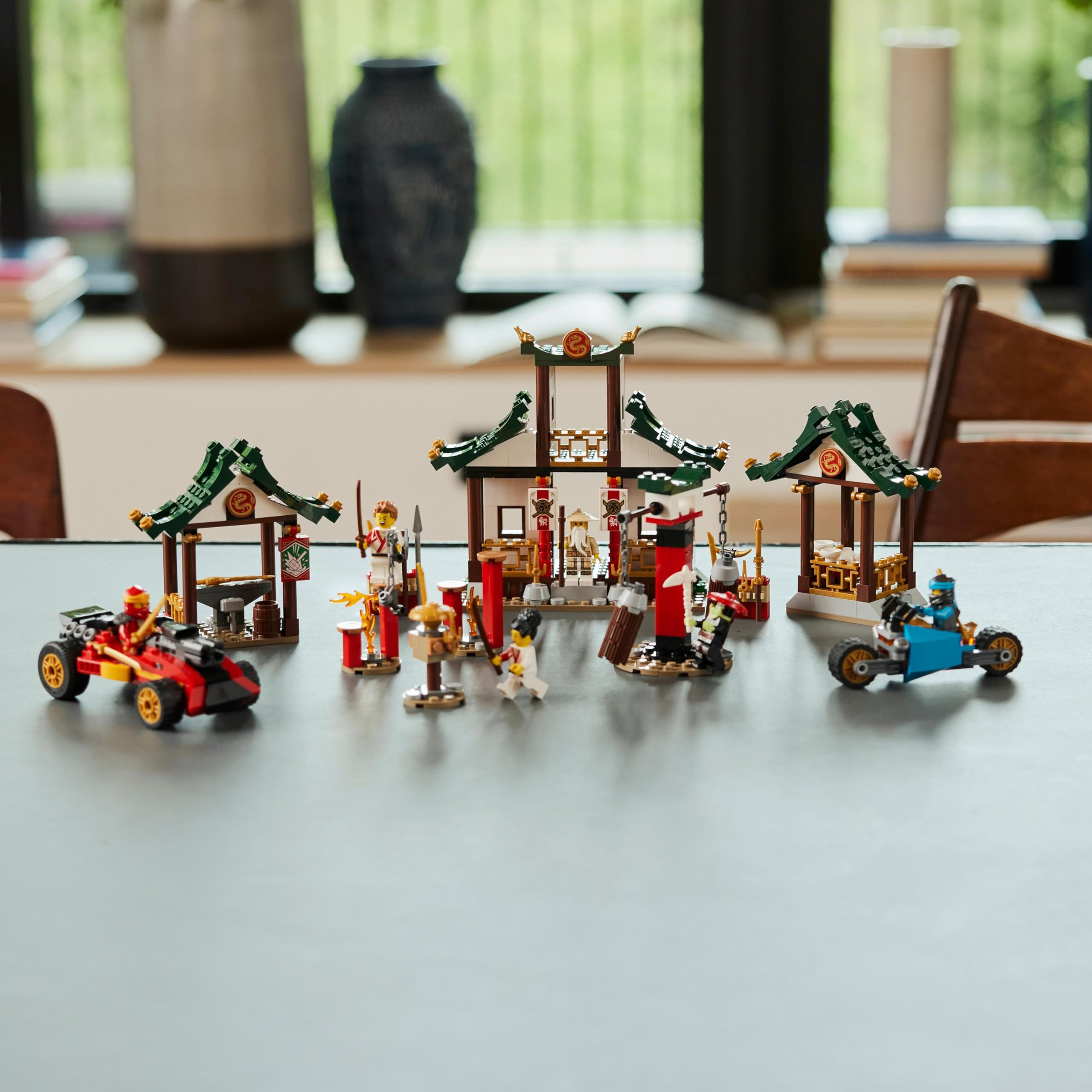 LEGO Ninjago La Boîte de Briques Créatives Ninja, pour Construire Un Parcours d'obstacles, Une Voiture Ninja, Une Moto et 6 Minifigurines, Jouet Enfants 5 Ans 71787