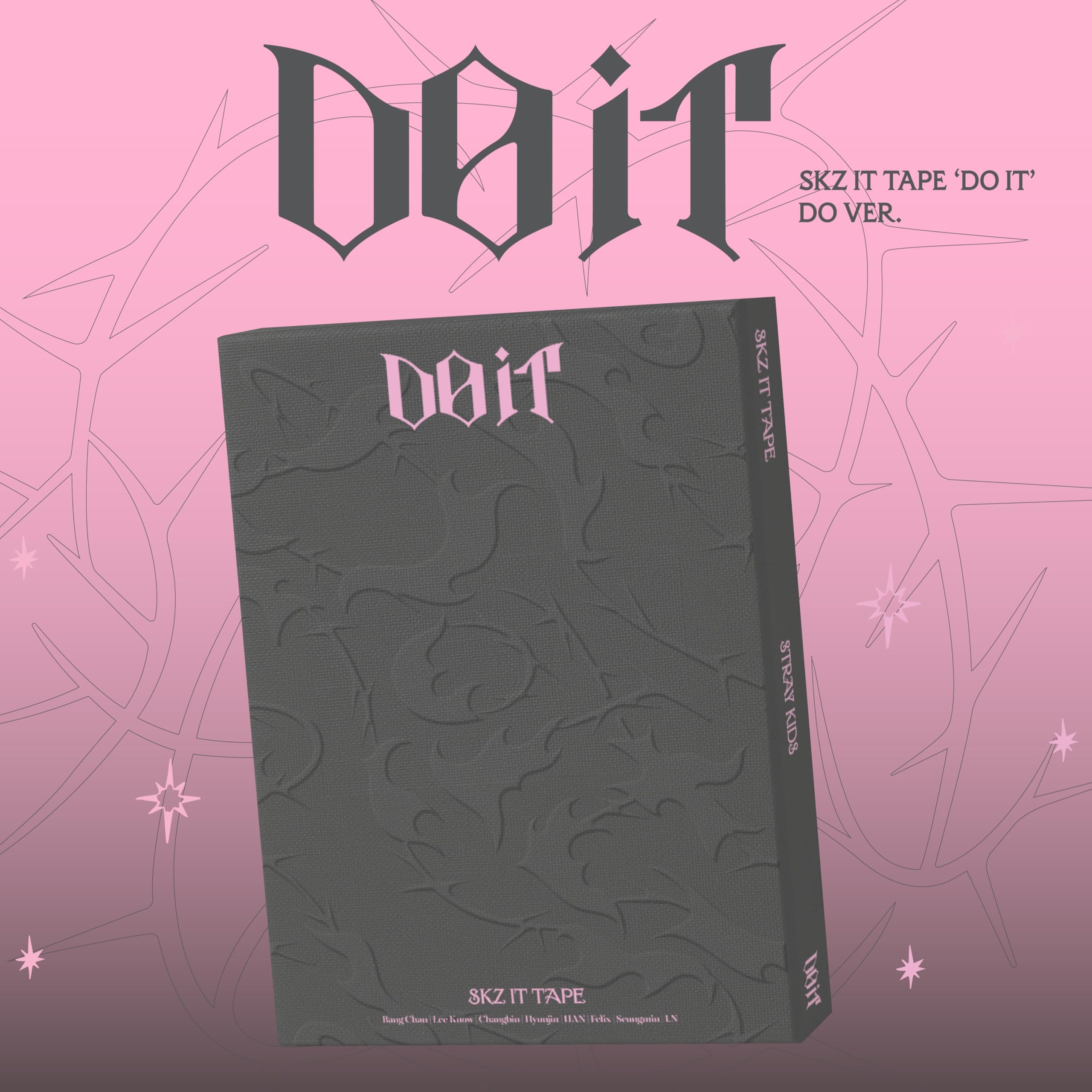 Amazon.com: Stray Kids - SKZ IT TAPE [DO IT] Photobook (DO+IT SET
