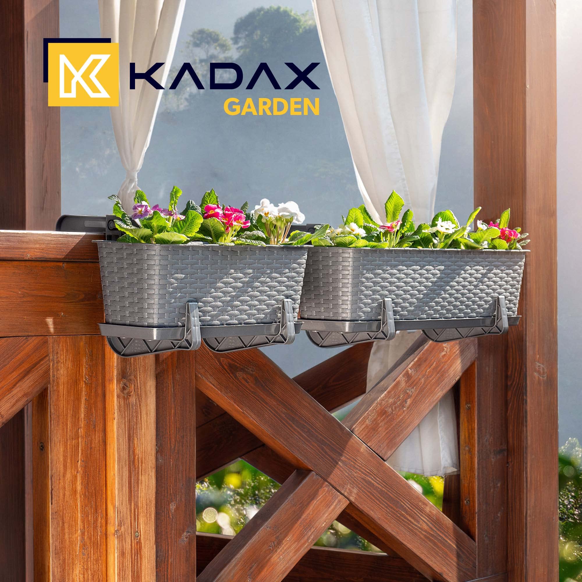 KADAX Macetas de Plástico Imitación Ratán, Maceteros Rectangulares con Platillos y Soportes para Exterior, Jardineras Colgantes (4: Grafito, 40 cm)