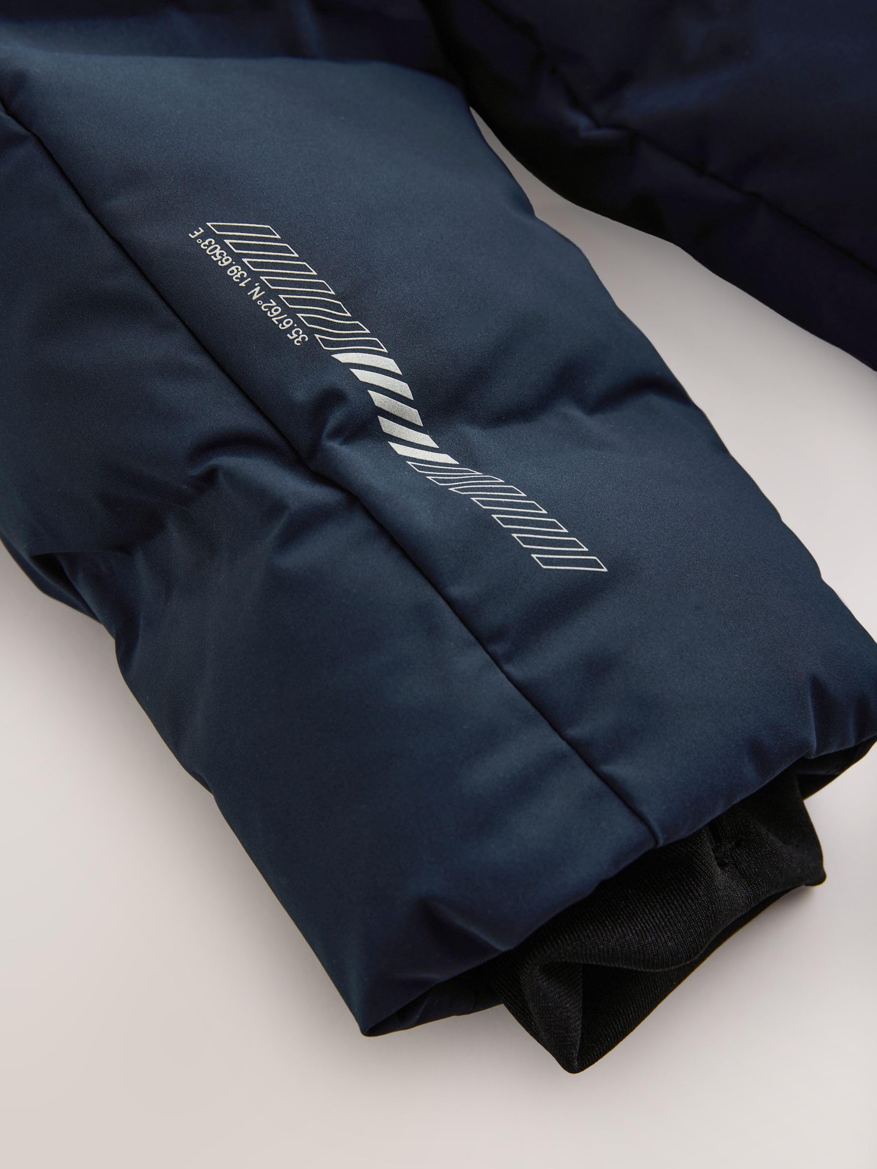 NEXT Niños Abrigo acolchado con forro de micropolar y diseño impermeable