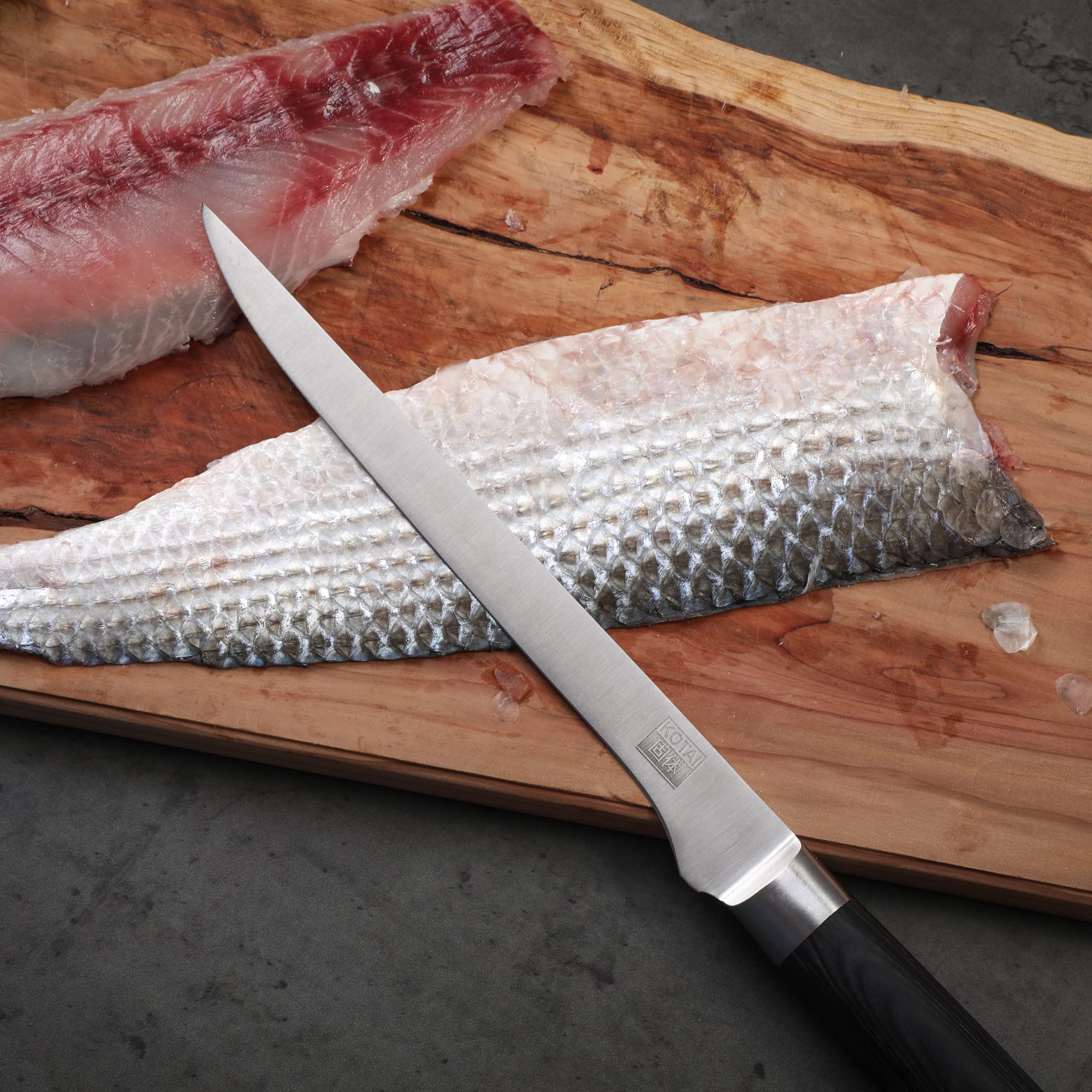 KOTAI | Couteau à Poisson | Filet de Sole | Lame Flexible de 20 cm | Idéale pour Fileter le Poisson | Aiguisé à la Main | Acier Inoxydable Japonais 440C Ultra-Tranchant | Manche en Pakkawood