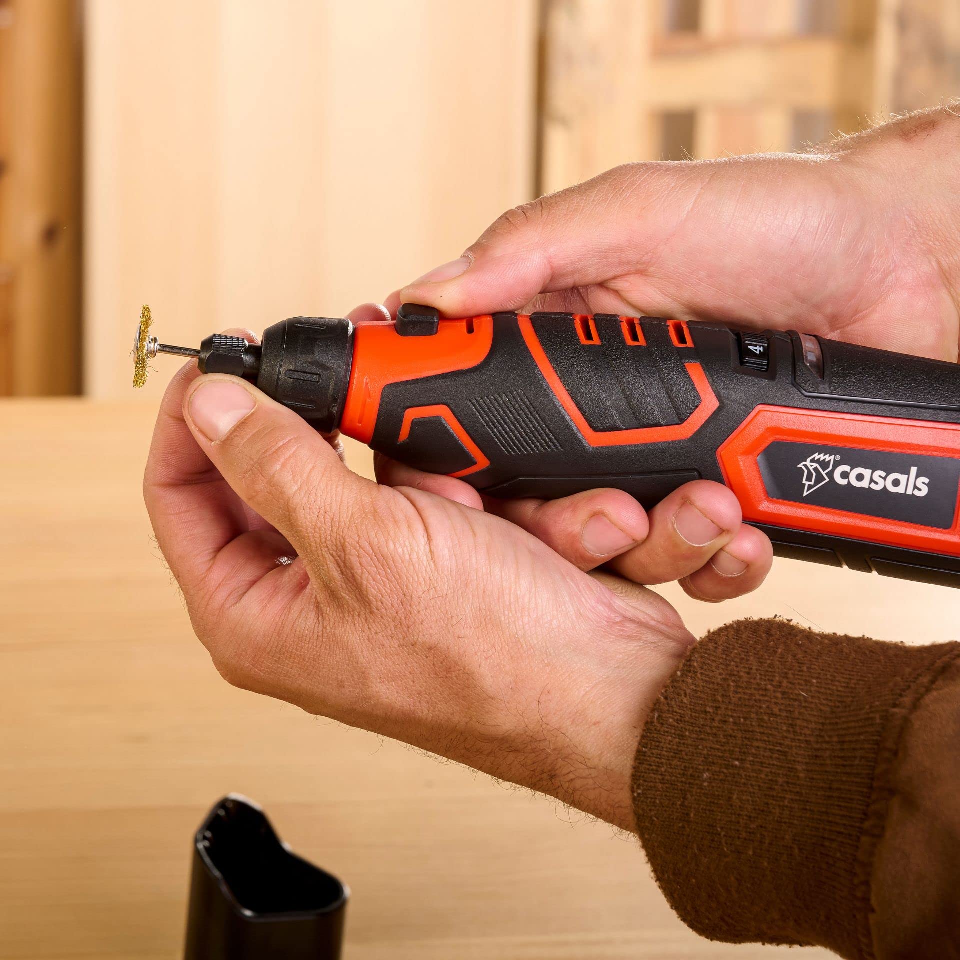 CASALS - Mini amoladora eléctrica de 12V | Multiherramienta con 73 accesorios | Amoladora recta con regulador de velocidad | 6 velocidades (500-25.000RPM) | Herramientas de bricolaje profesional