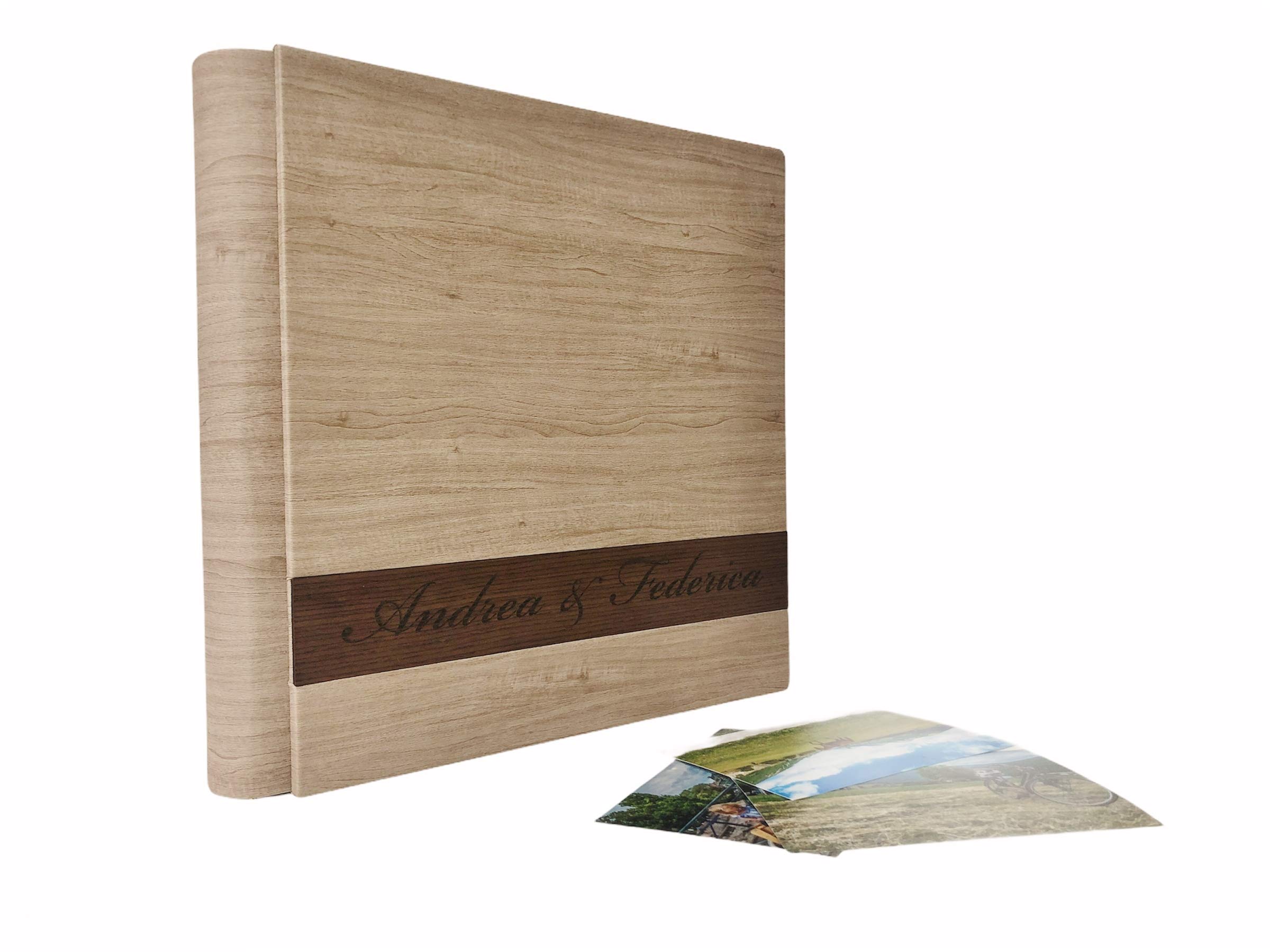 Álbum de fotos en fina polipiel, personalizable con aplicación en madera. Ideal para Bautismo, Boda, Comunión y foto recuerdo