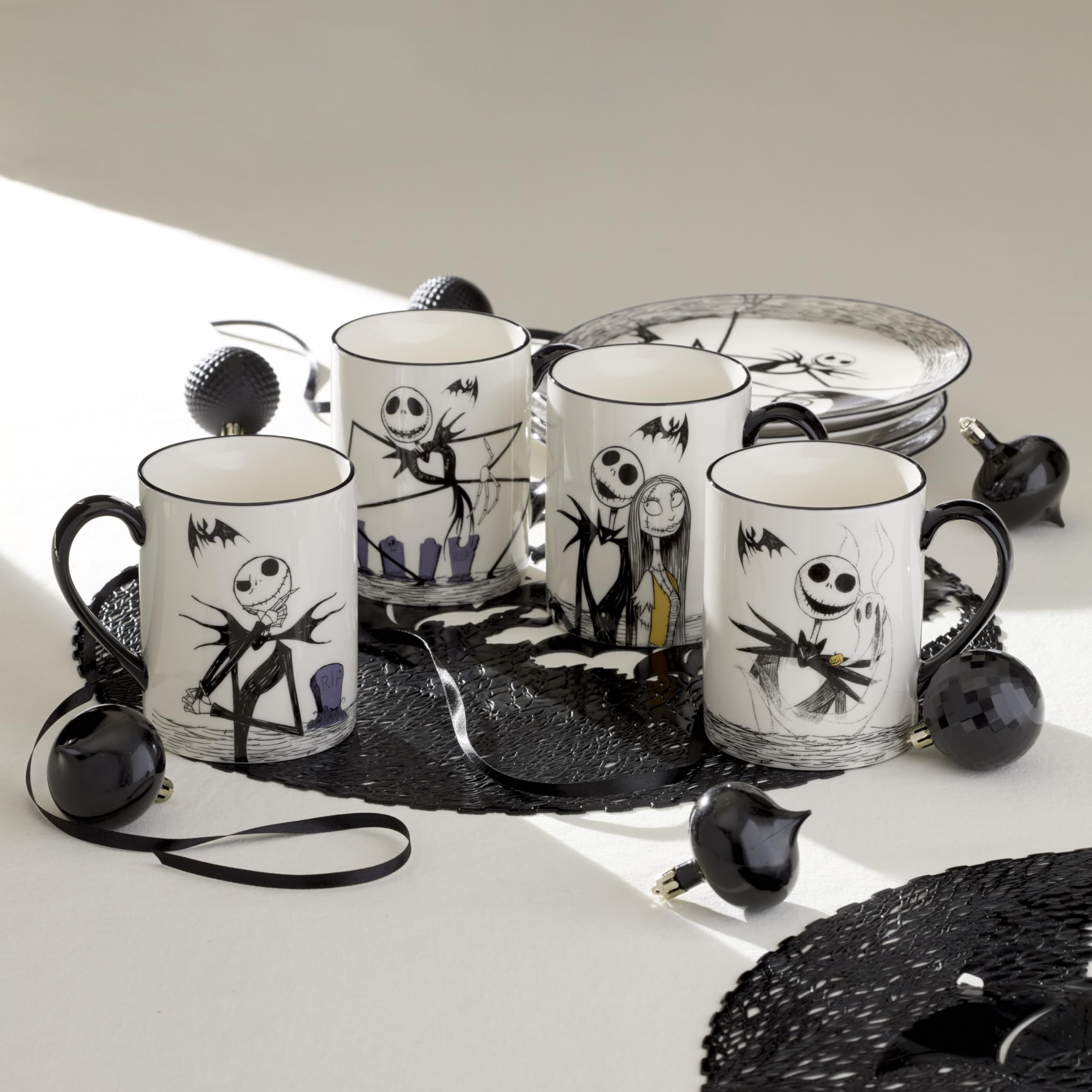Lenox Nightmare Before Christmas Porzellan-Tassen-Set für 4 Personen | Spülmaschinenfest, mikrowellengeeignet, Geschenk für Nightmare Before Christmas-Fans, 11,4 cm, 473 ml, Kaffeetasse