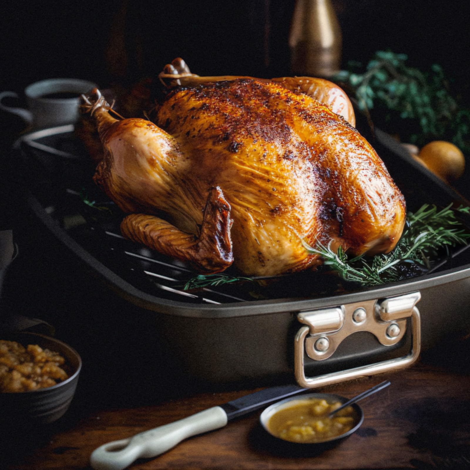 Żeliwna patelnia grillowa ze stelażem, anodyzowana patelnia nieprzywierająca z rusztem, patelnia grillowa, żeliwna, bez powłoki, do grilla gazowego, piekarnika, łatwe czyszczenie