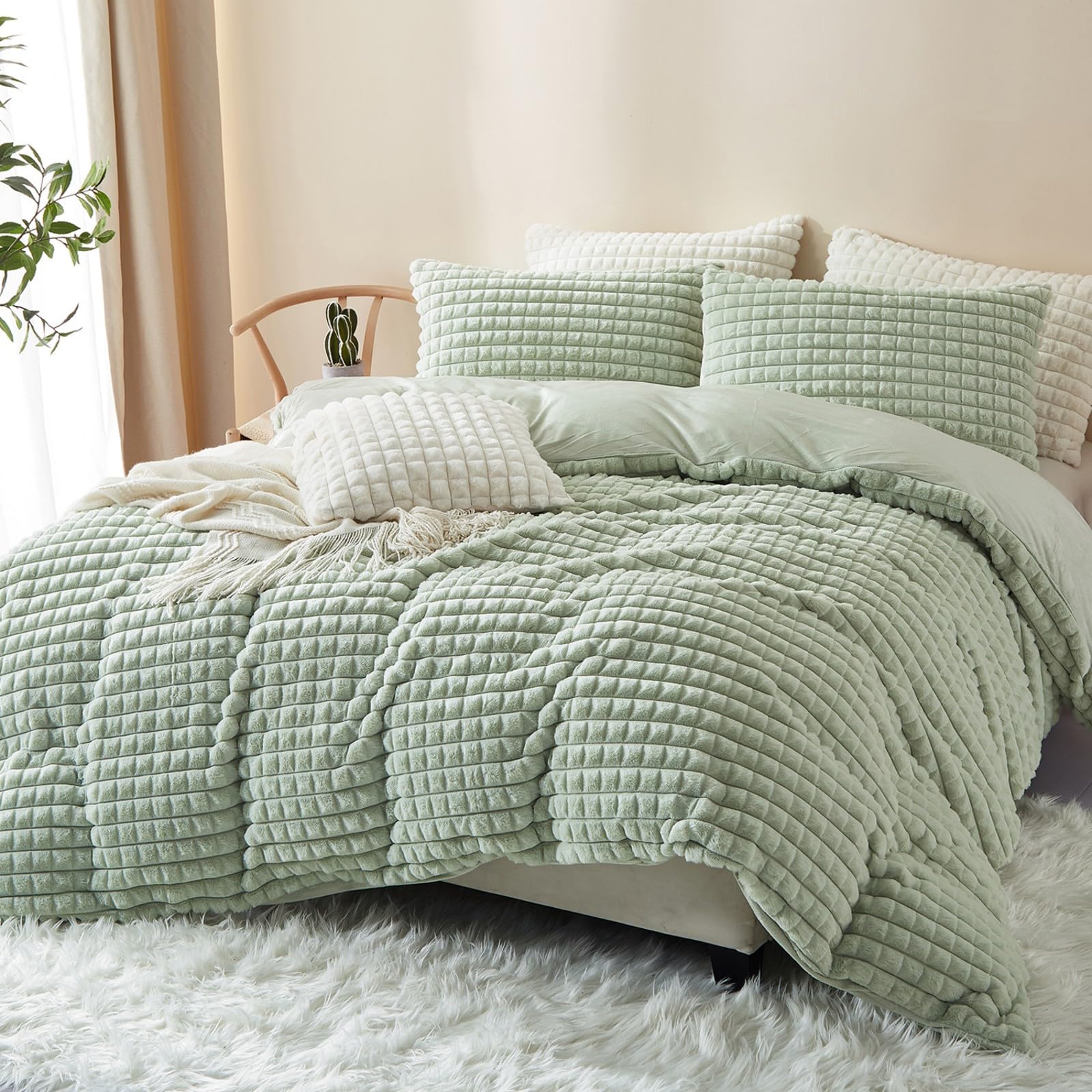 Freyamy - Funda de edredón de 240 x 260 + 2 fundas de almohada de 65 x 65 cm, color verde peludo, felpa, ropa de cama con cremallera y invierno cálido