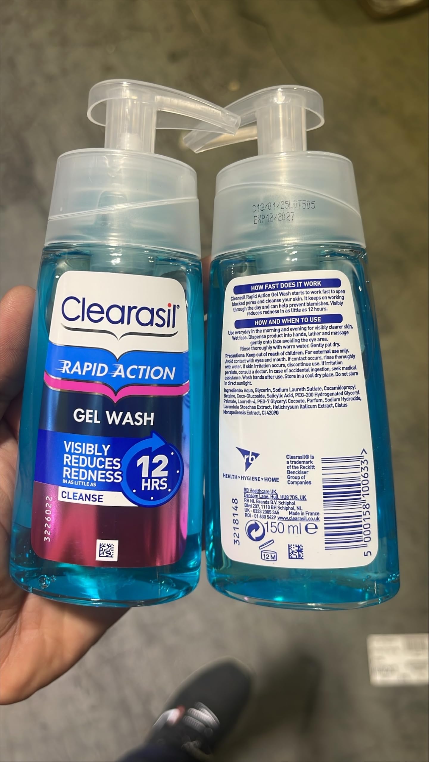 Clearasil Exfoliating Face Wash, 150ml, Salicylic Acid Gel, Acne Wash, Blemish Treatment, Face Wash for Sensitive Skin, Oil Control, Works Fast, Reduces Redness, Spot Treatments, Skin Care