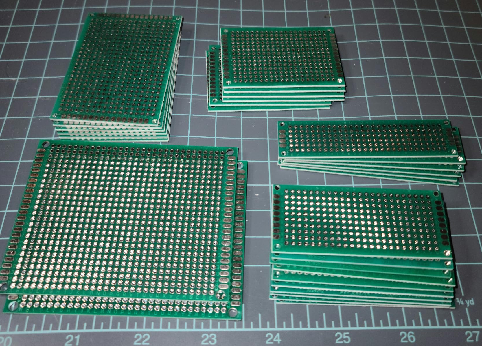 ELEGOO 32 Pcs Double Sided PCB Board Prototype Kit for DIY Soldering ...