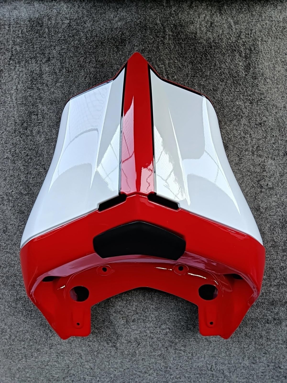 Sitzbezug Motorradzubehör Rücksitzbezug Heckhöcker-Heckverkleidung Verkleidungszubehör Für Ducati 749 999 RS 2003-2006