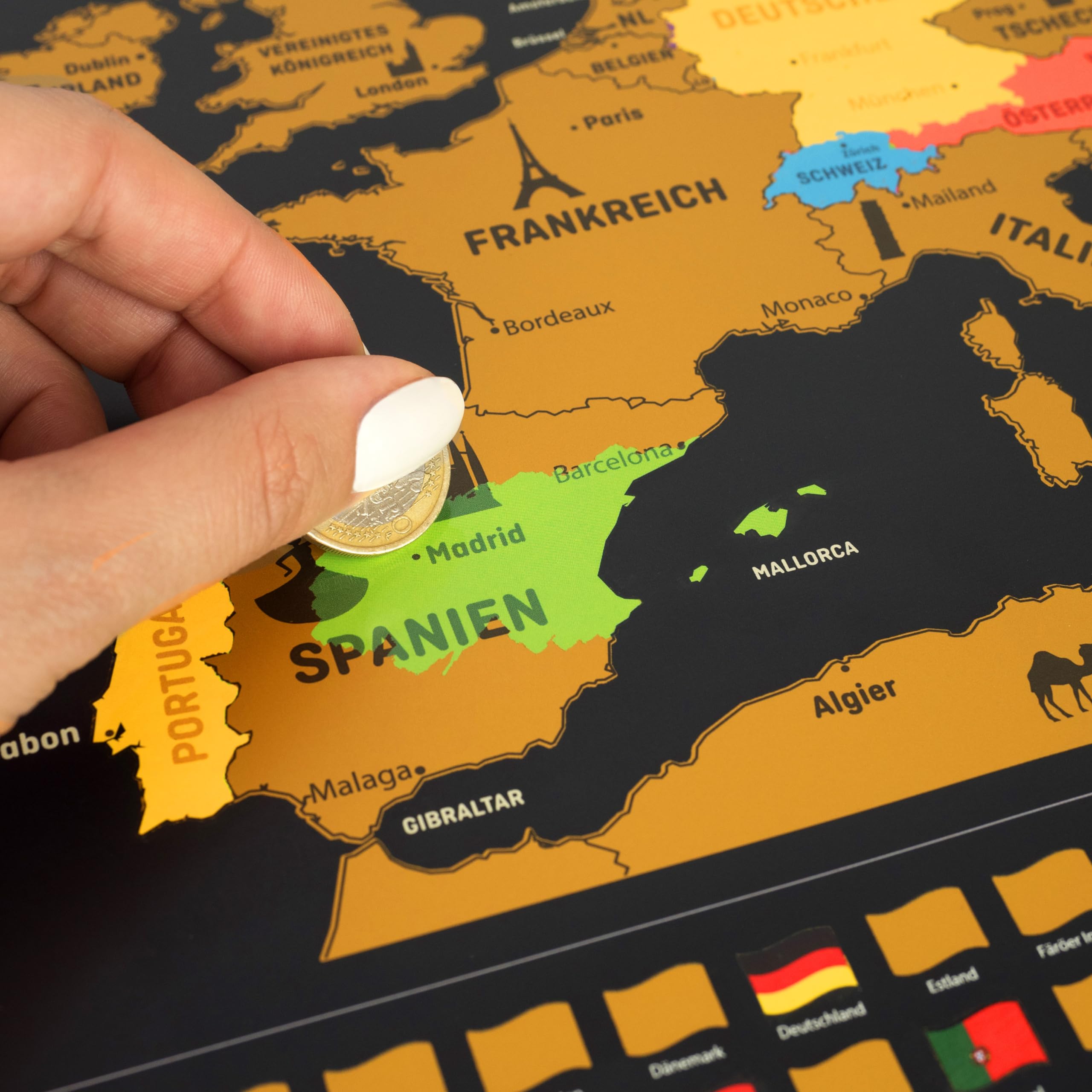 Weltkarte zum Rubbeln I Mit Europakarte I Deutsch I Gold I 68x43cm I Scratch off Map I Landkarte zum Rubbeln I zum Freirubbeln I Rubbelweltkarte zum Freikratzen (Packung mit 2)
