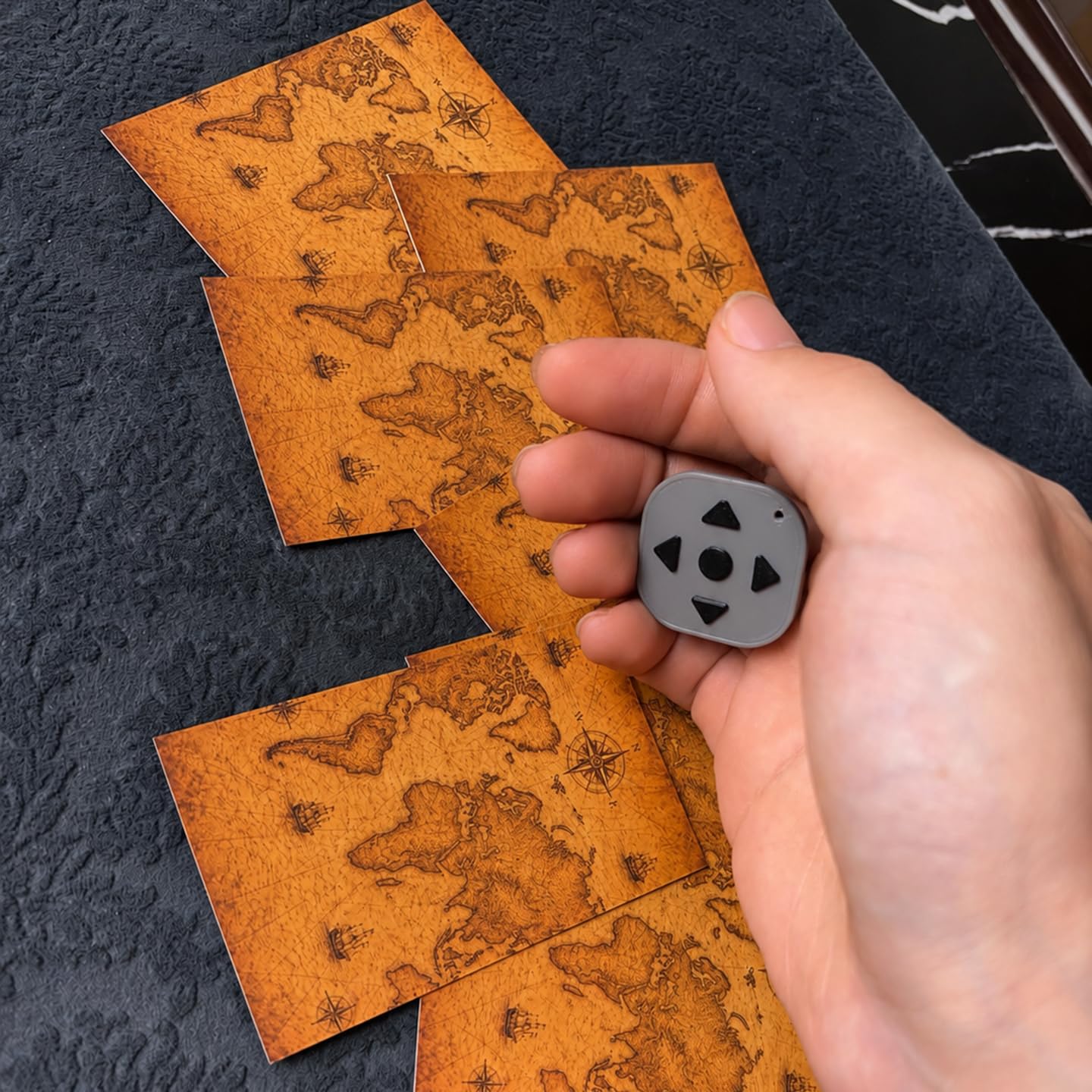 Polaris Magic Tricks Mind Control The Compass Close-up Mentalism Illusions Gimmicks Prediction Props