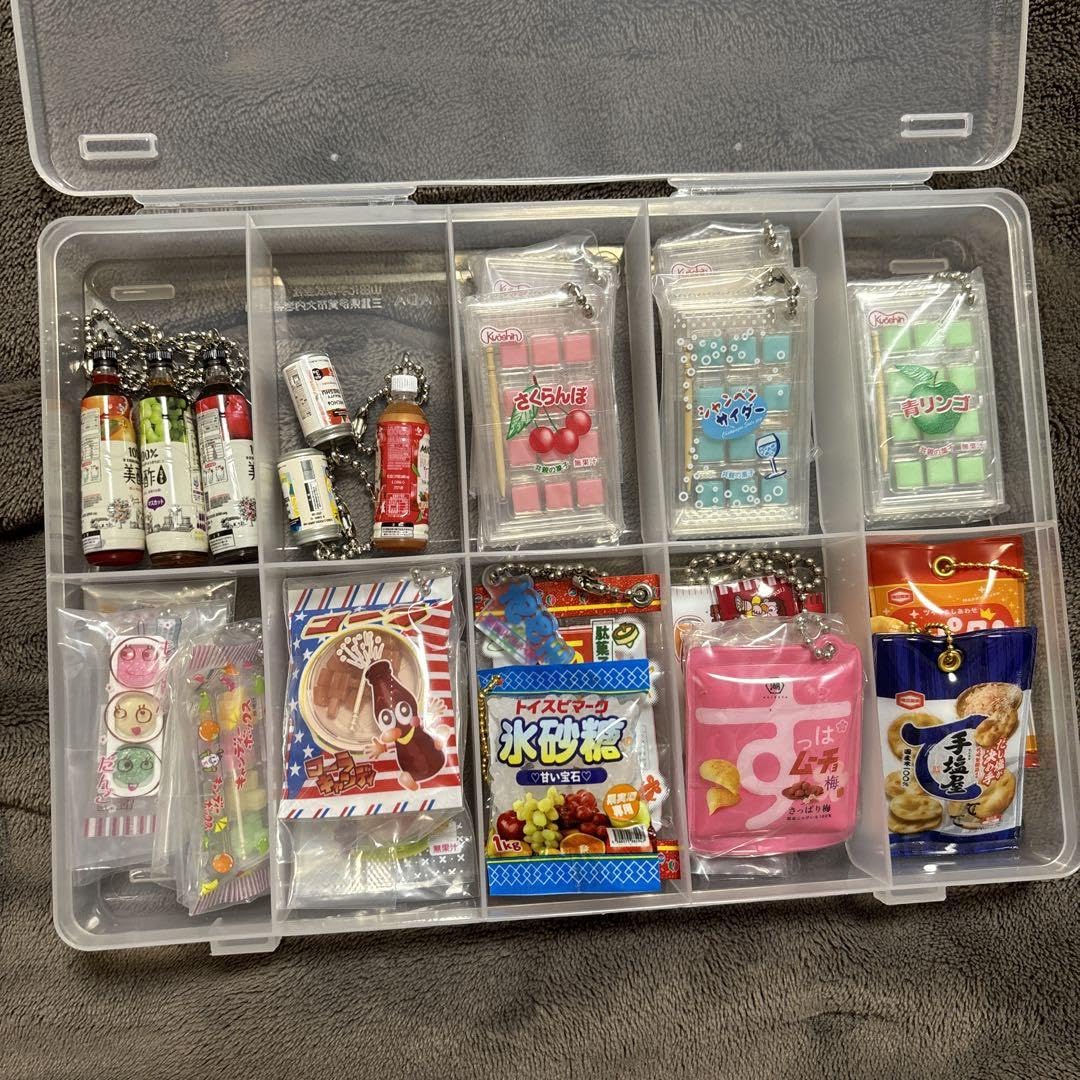 Amazon.co.jp: 駄菓子のおもちゃ ガチャ まとめ売り 餅飴ミニ 
