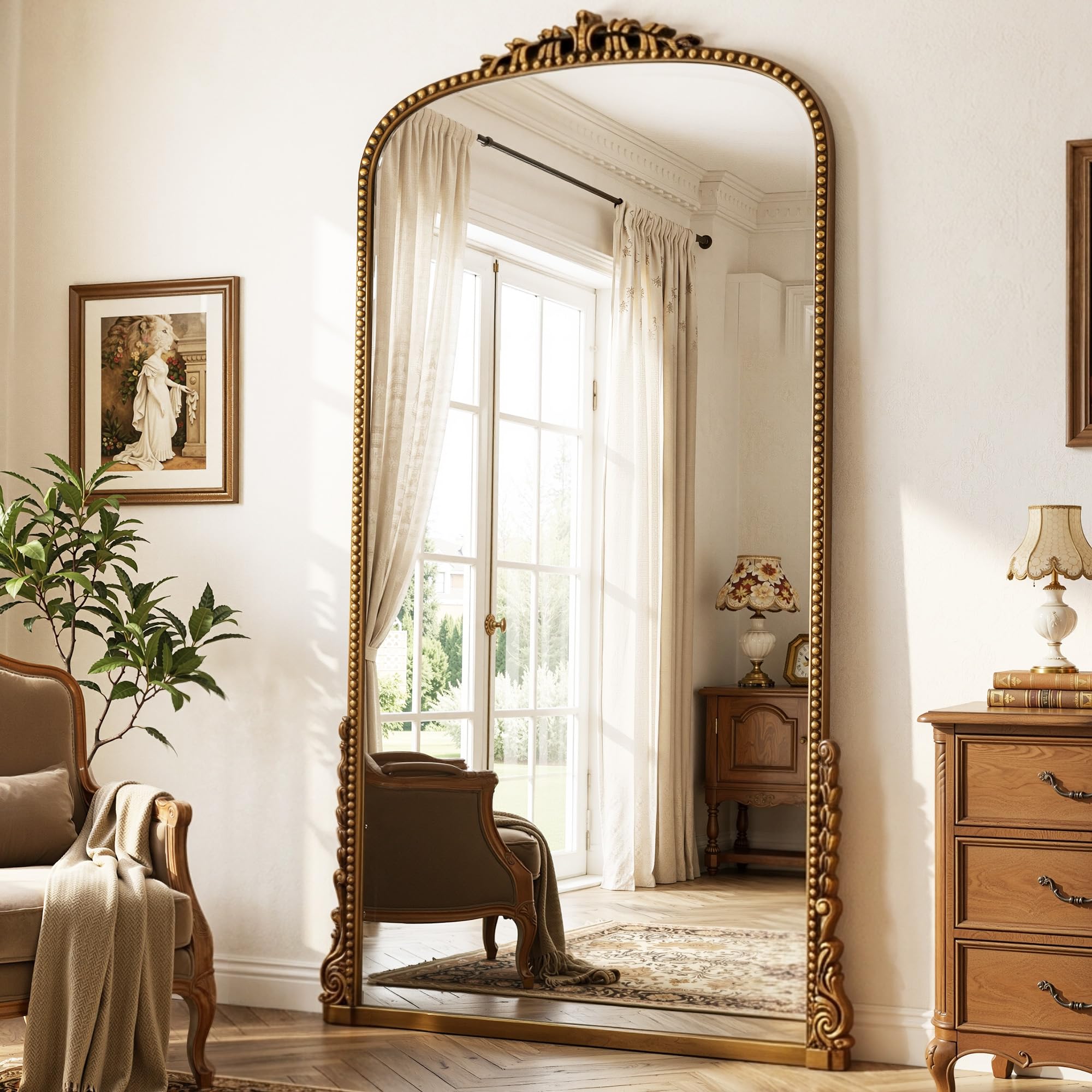 BEAUTYPEAK 205x105 cm Bogenspiegel in voller Länge mit HD Glas, Groß Ganzkörperspiegel, Gold Rahmen aus PU-Kunststoff mit Retro-Prägung, XXL Spiegel für Schlafzimmer und Wohnzimmer