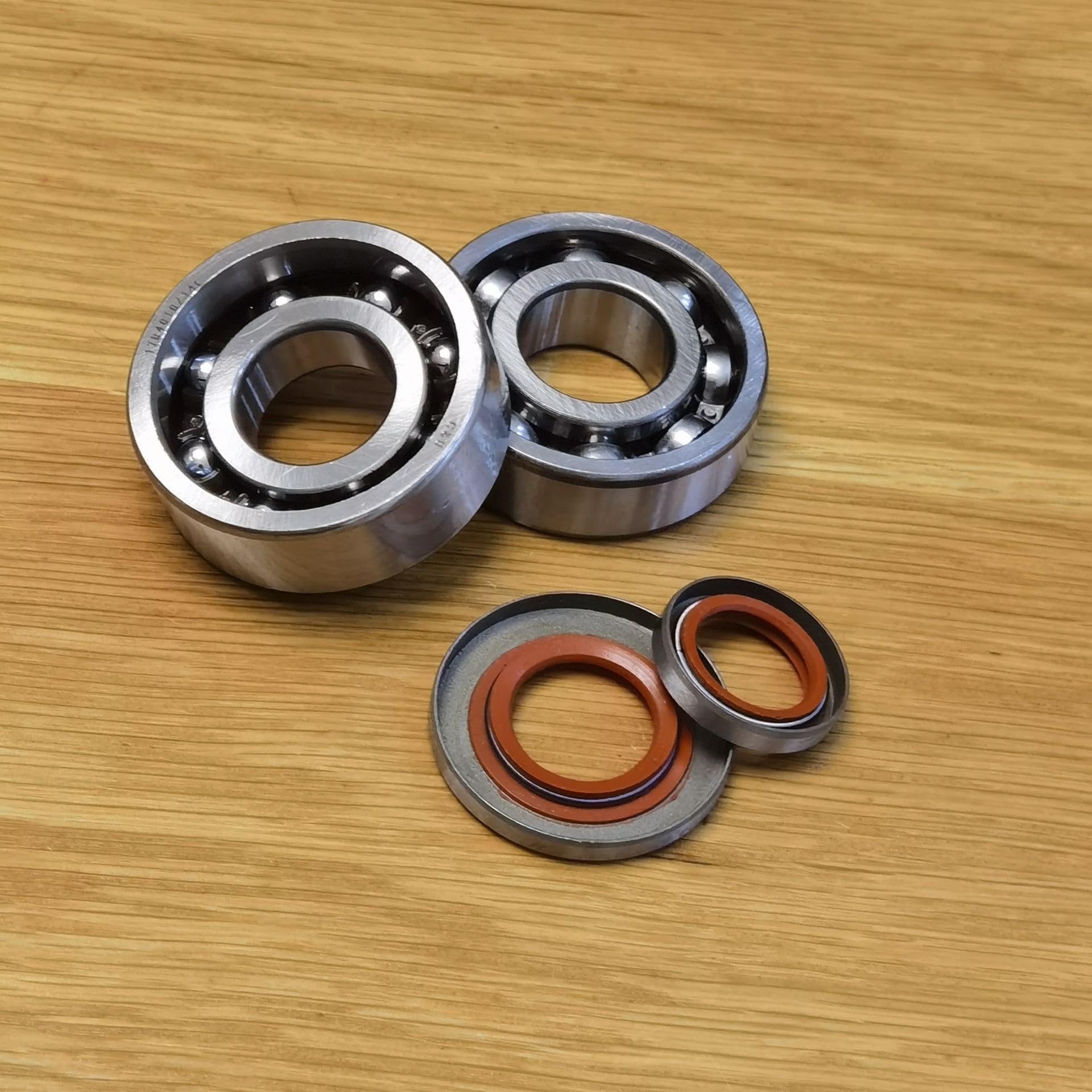 Repuestos MS660 nuevos rodamientos de cigüeñal y Sello Aceite for repuestos motosierras Stihl 066(2 Bearing 2 Seals)