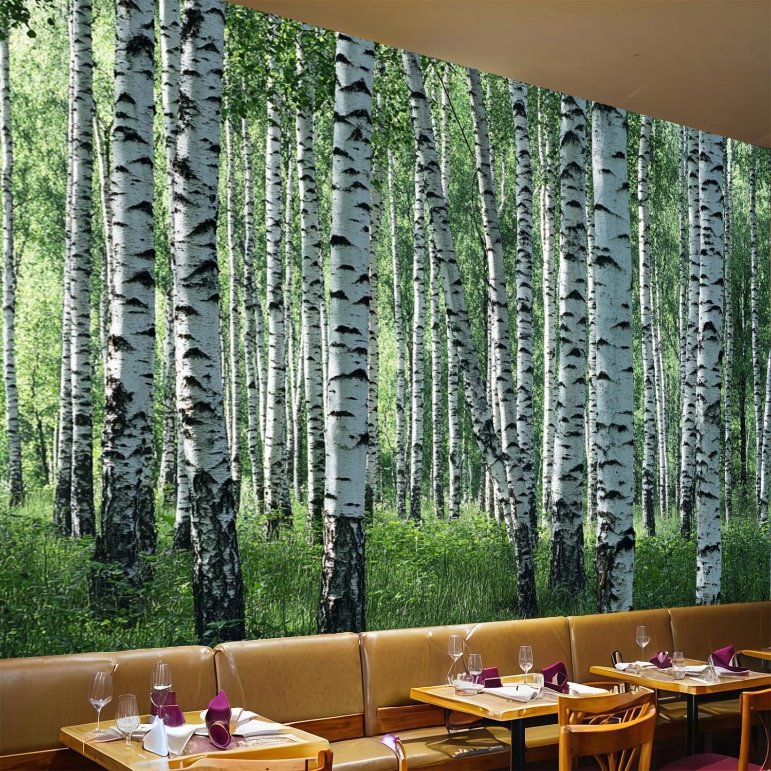 Papier peint forêt de bouleaux 3D pour agrandir un salon sombre