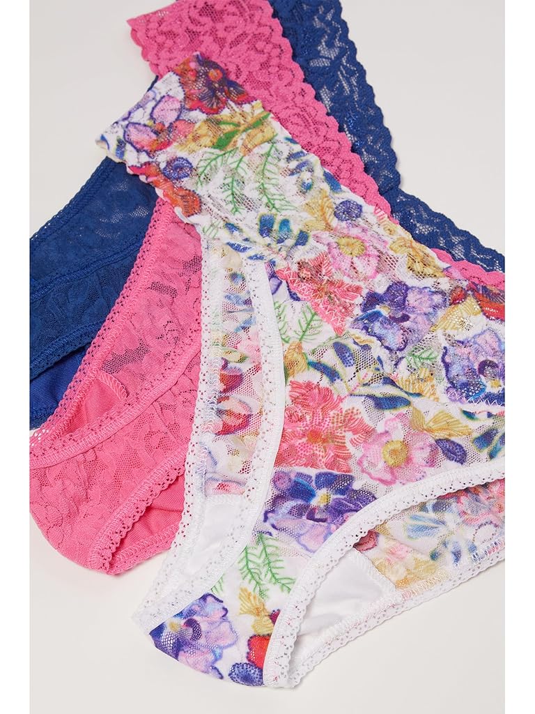 Pink Hanky Panky Signature Lace Original Rise Thong 3-Pack