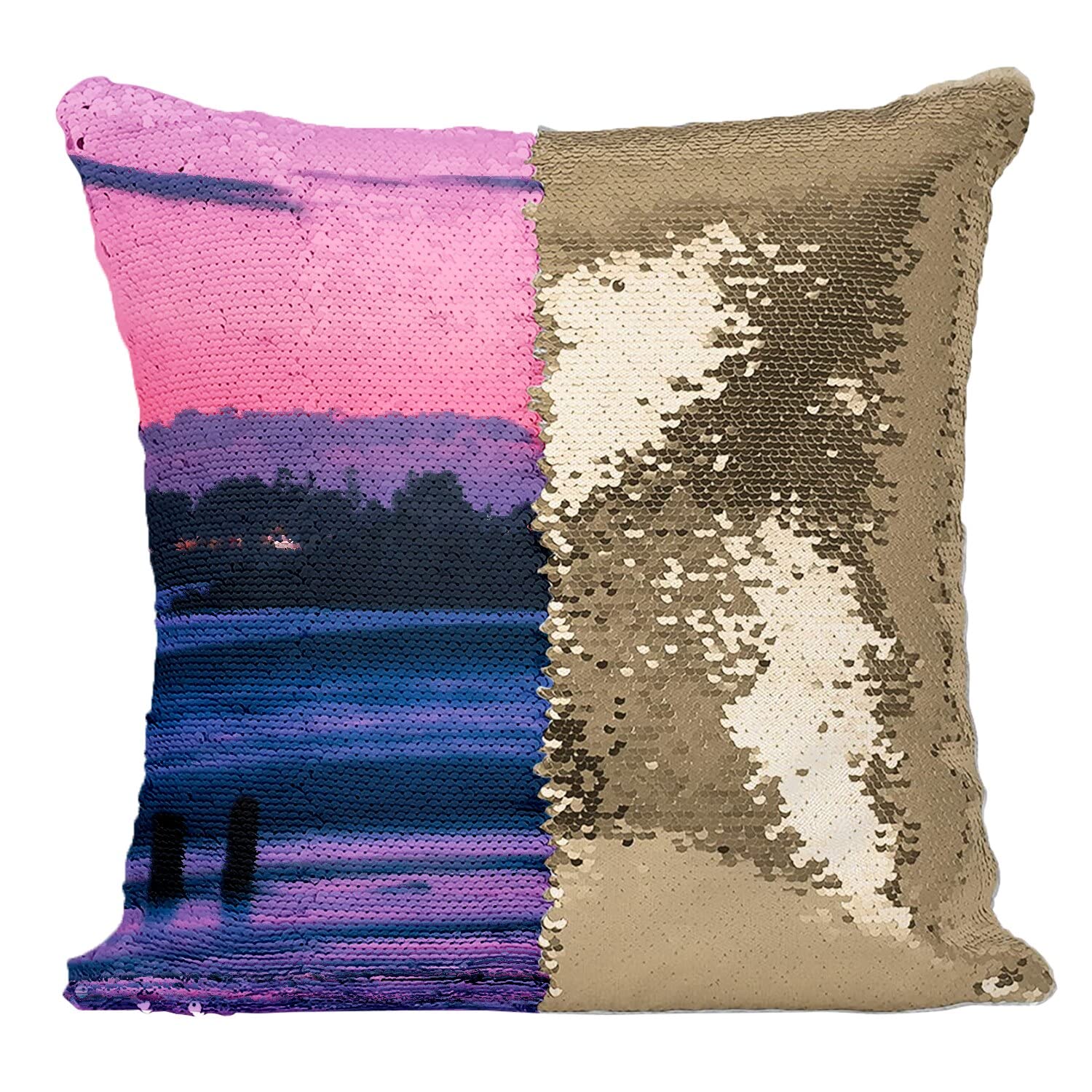 Coussin paillettes doré pour revitaliser un salon terne avec paysage rose