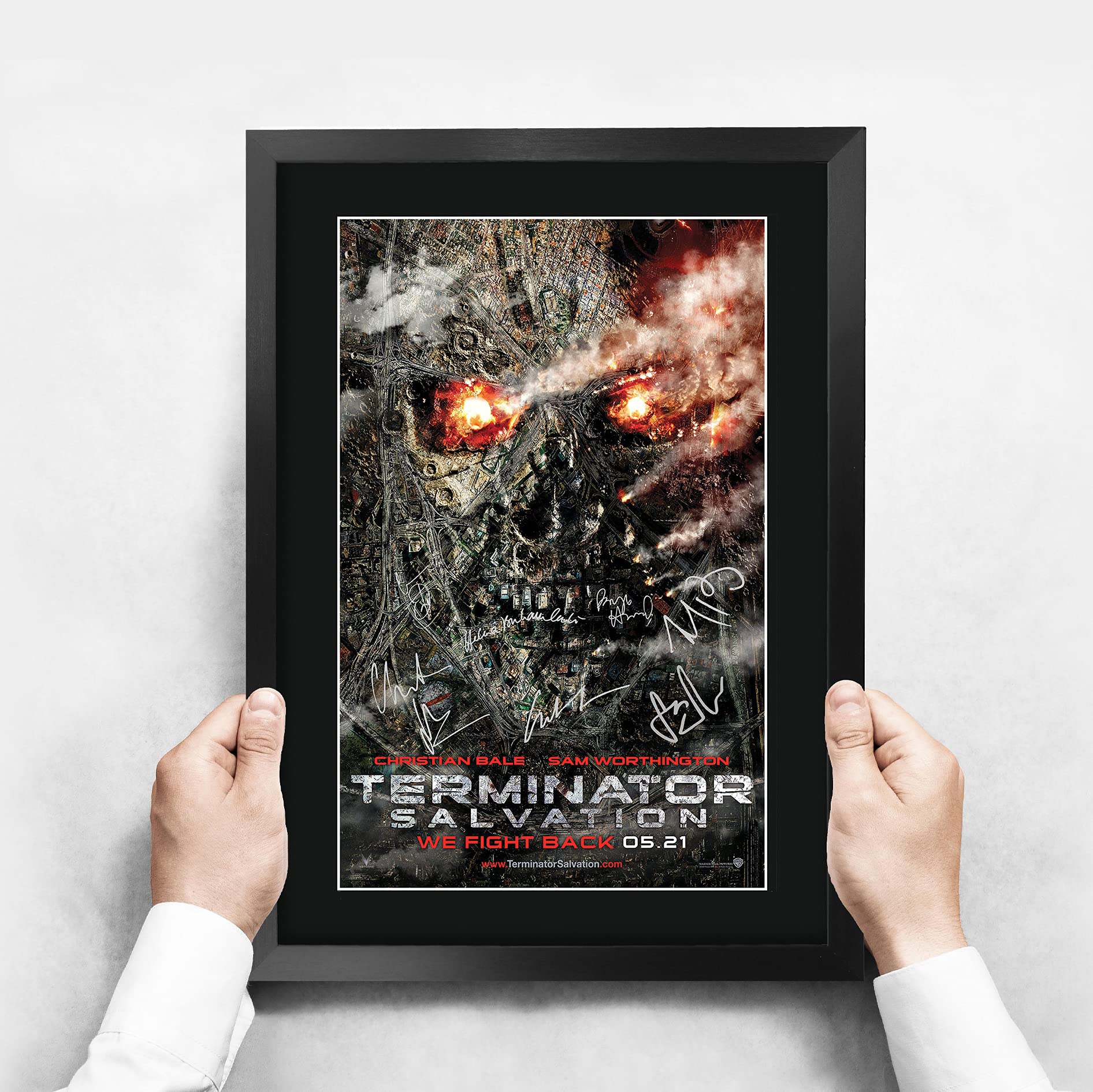 HWC Trading FR A3 Terminator 5 Salvation Schwarzenegger Gifts gedrucktes Poster signiertes Autogramm Bild für Film-Fans – A3 gerahmt