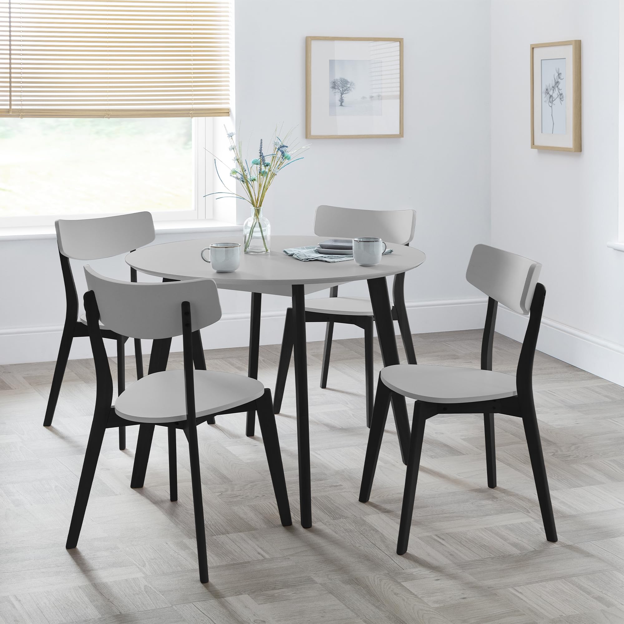 Julian Bowen Casa 4 Seater Round Dining Table Grey And Black