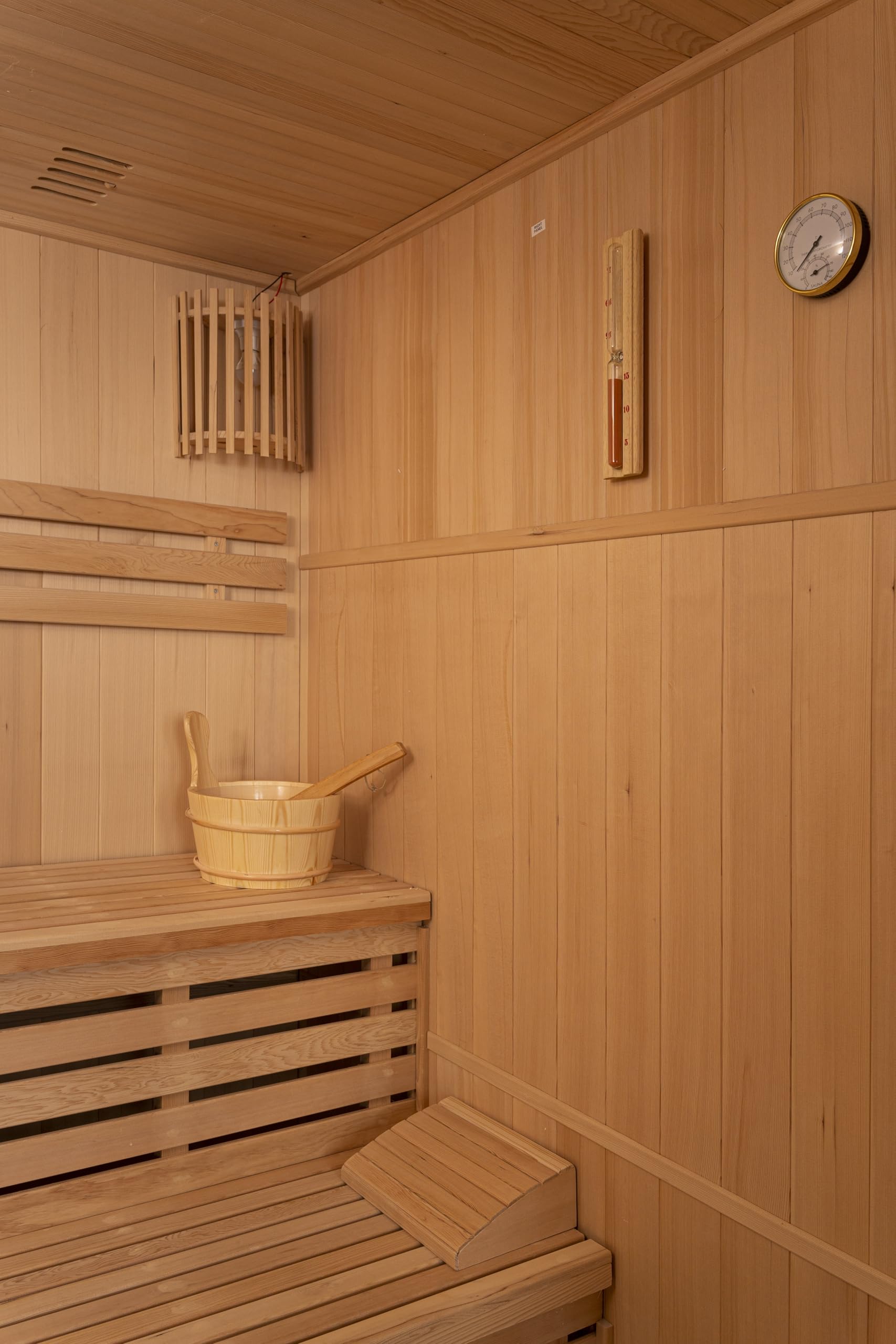 Sauna fińska Alaska III – 5 osób, piec do sauny Harvia 8000 W, wysokiej jakości drewno hemlockowe, panoramiczne drzwi szklane, oświetlenie LED, ergonomiczne ławki, energooszczędne, łatwy montaż
